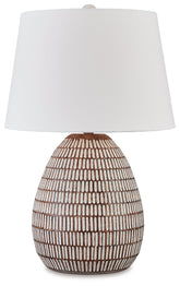 Darrich - Metal Table Lamp - Beige / White