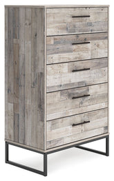 Neilsville - Five Drawer Chest - Whitewash