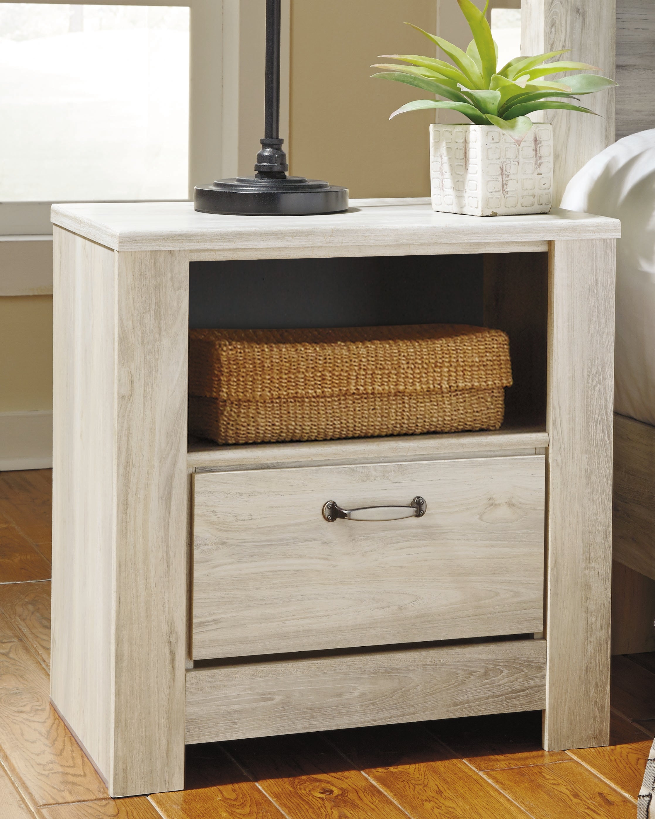 Furniture City Laplace - Ashley Furniture - Bellaby Nightstand - One Drawer Night Stand - B331-91