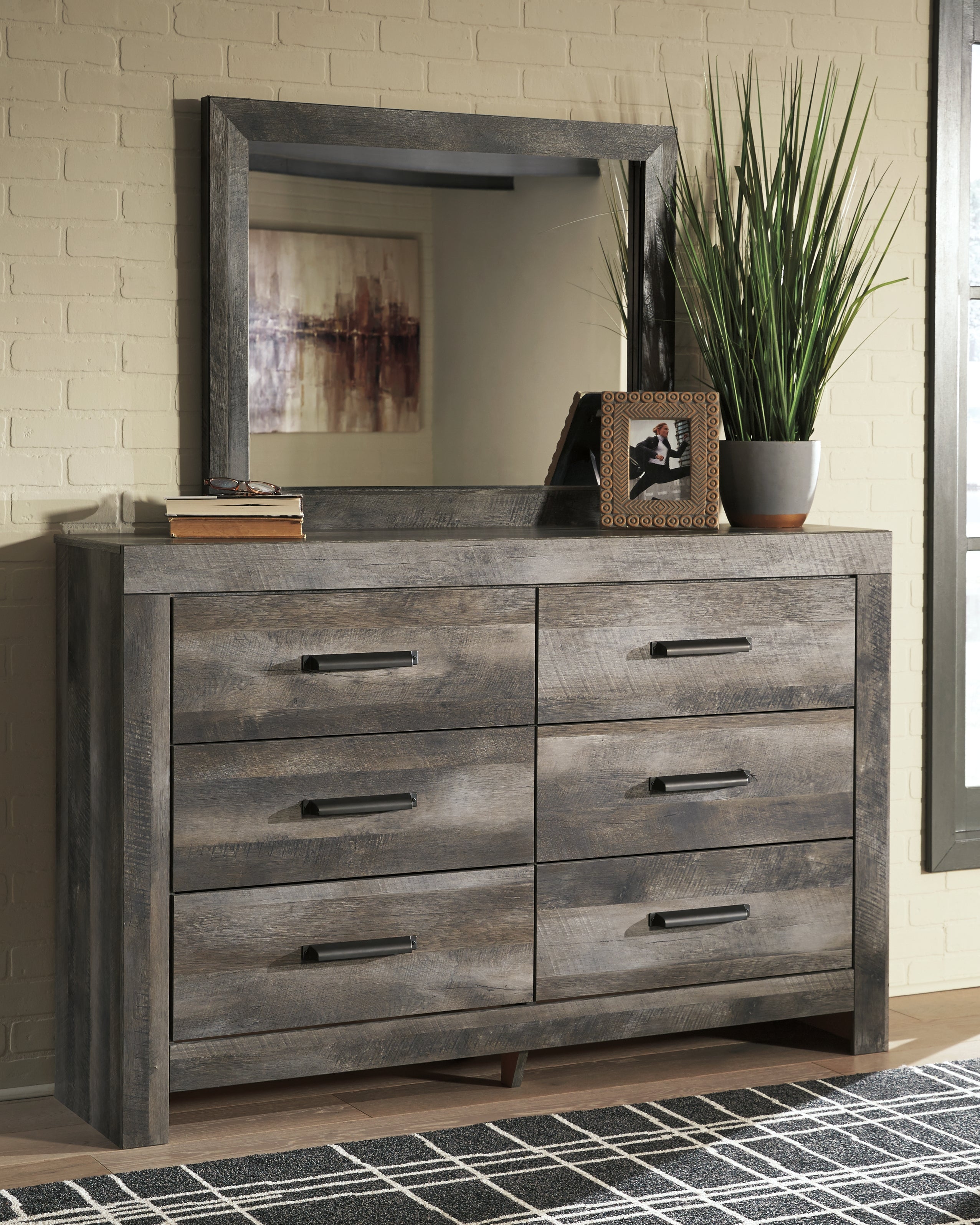 Furniture City Laplace - Ashley Furniture - Wynnlow Dresser and Mirror - Dresser and Mirror - B440B1