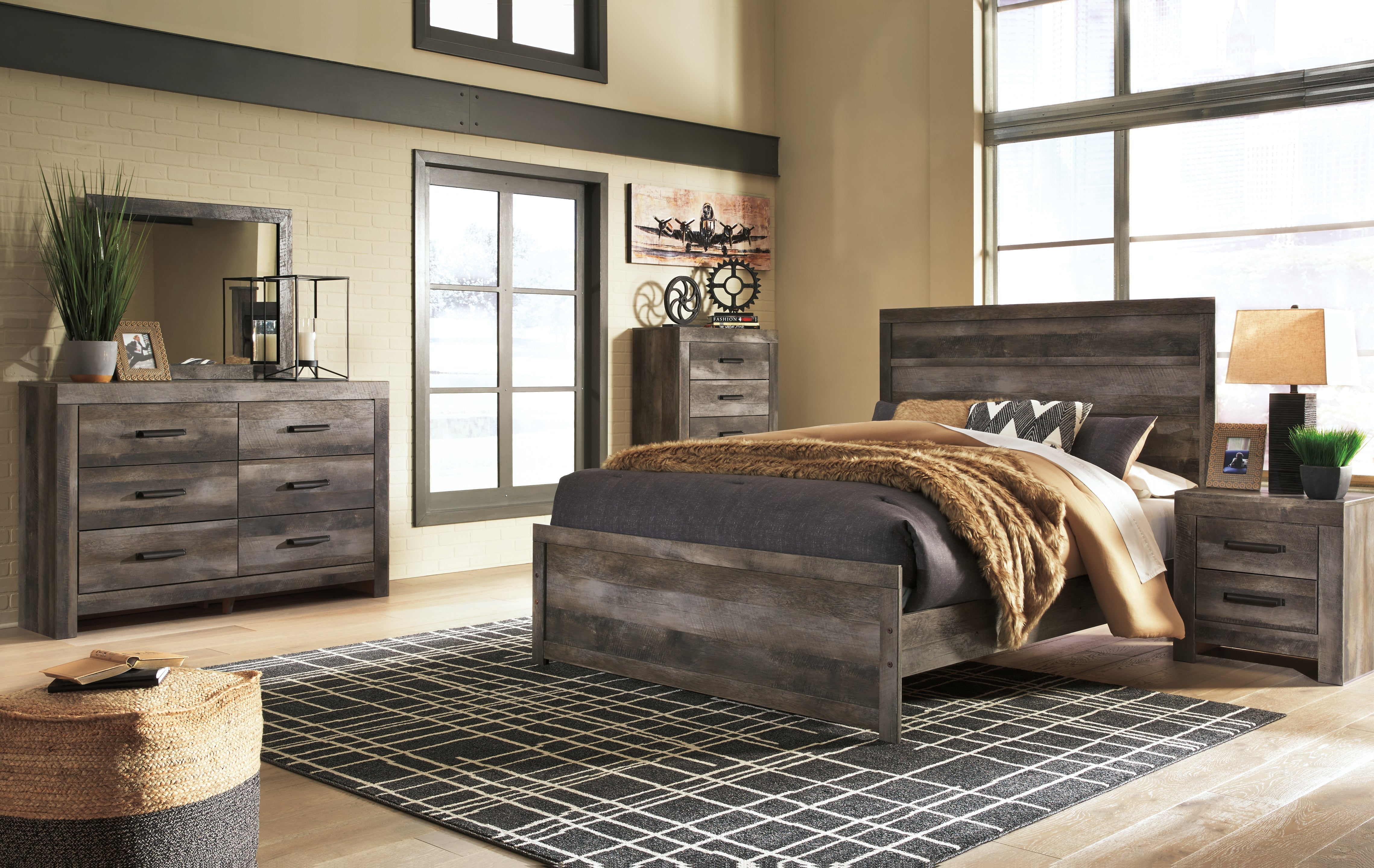 Furniture City Laplace - Ashley Furniture - Wynnlow Queen Panel Bed, Dresser, Mirror, Chest and 2 Nightstands - Queen Panel Bed, Dresser, Mirror, Chest and 2 Nightstands - B440B41