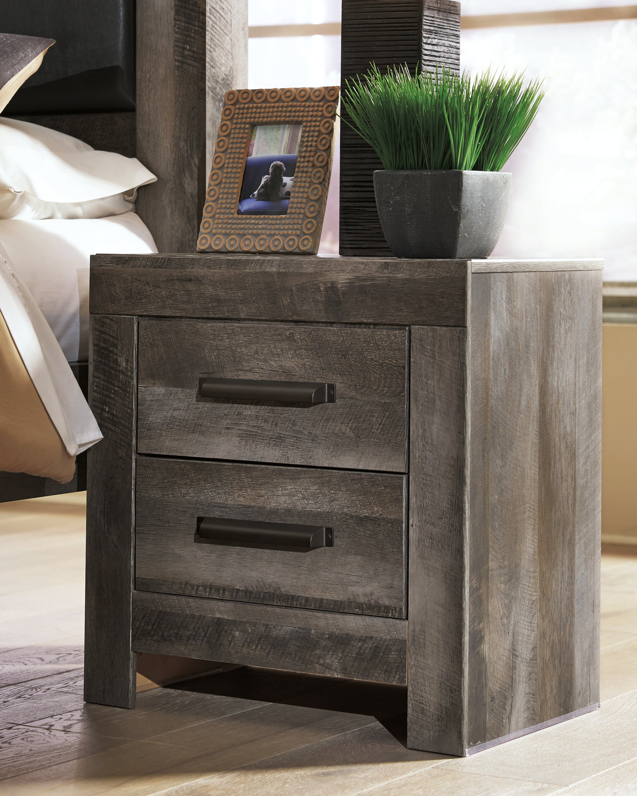 Furniture City Laplace - Ashley Furniture - Wynnlow Nightstand - Two Drawer Night Stand - B440-92
