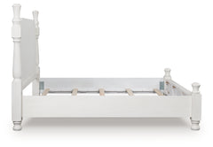 Rowlenstown Queen Poster Bed