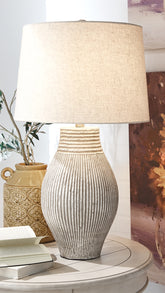 Furniture City Laplace - Ashley Furniture - Layal Table Lamp (Set of 2) - Table Lamp (Set of 2) - L235634X2