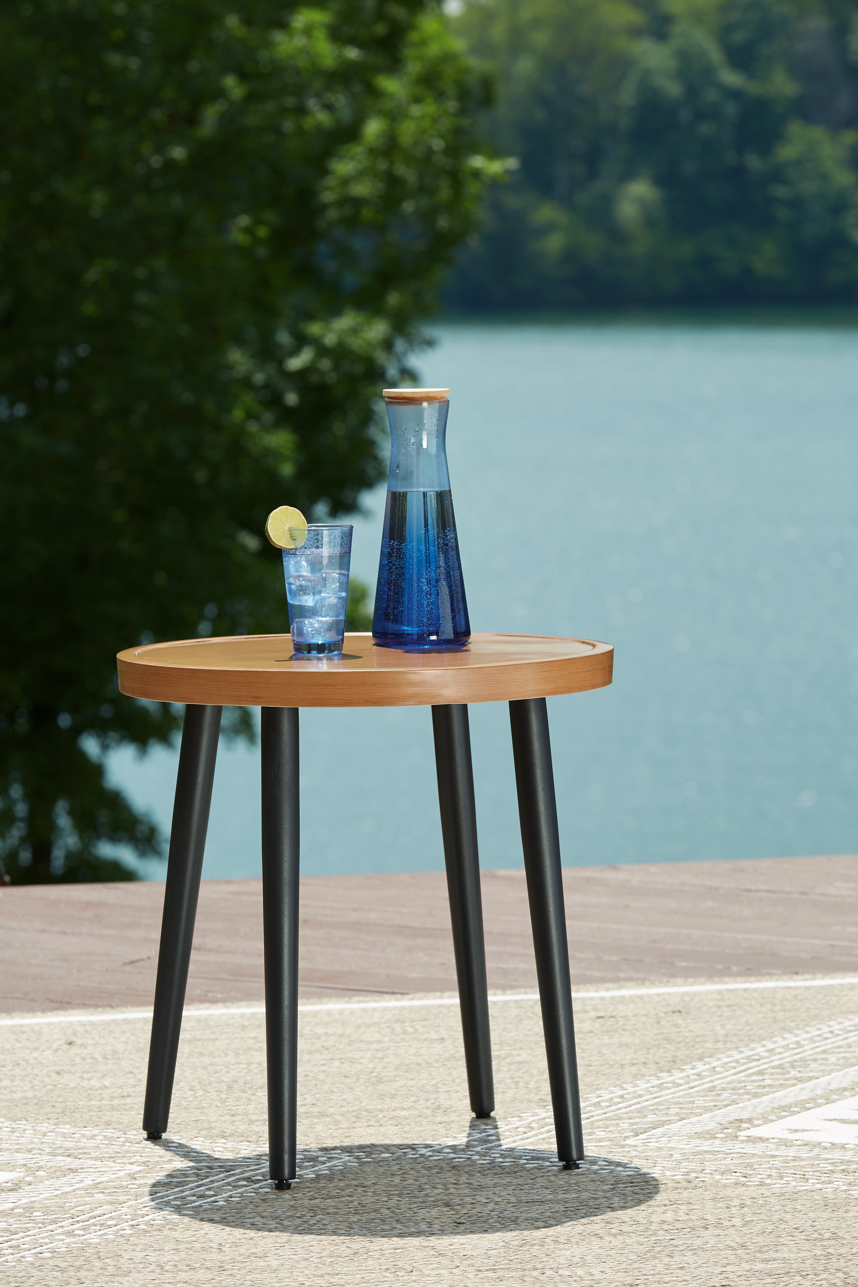 Furniture City Laplace - Ashley Furniture - Horizon Hall Outdoor End Table - Round End Table - P572-706
