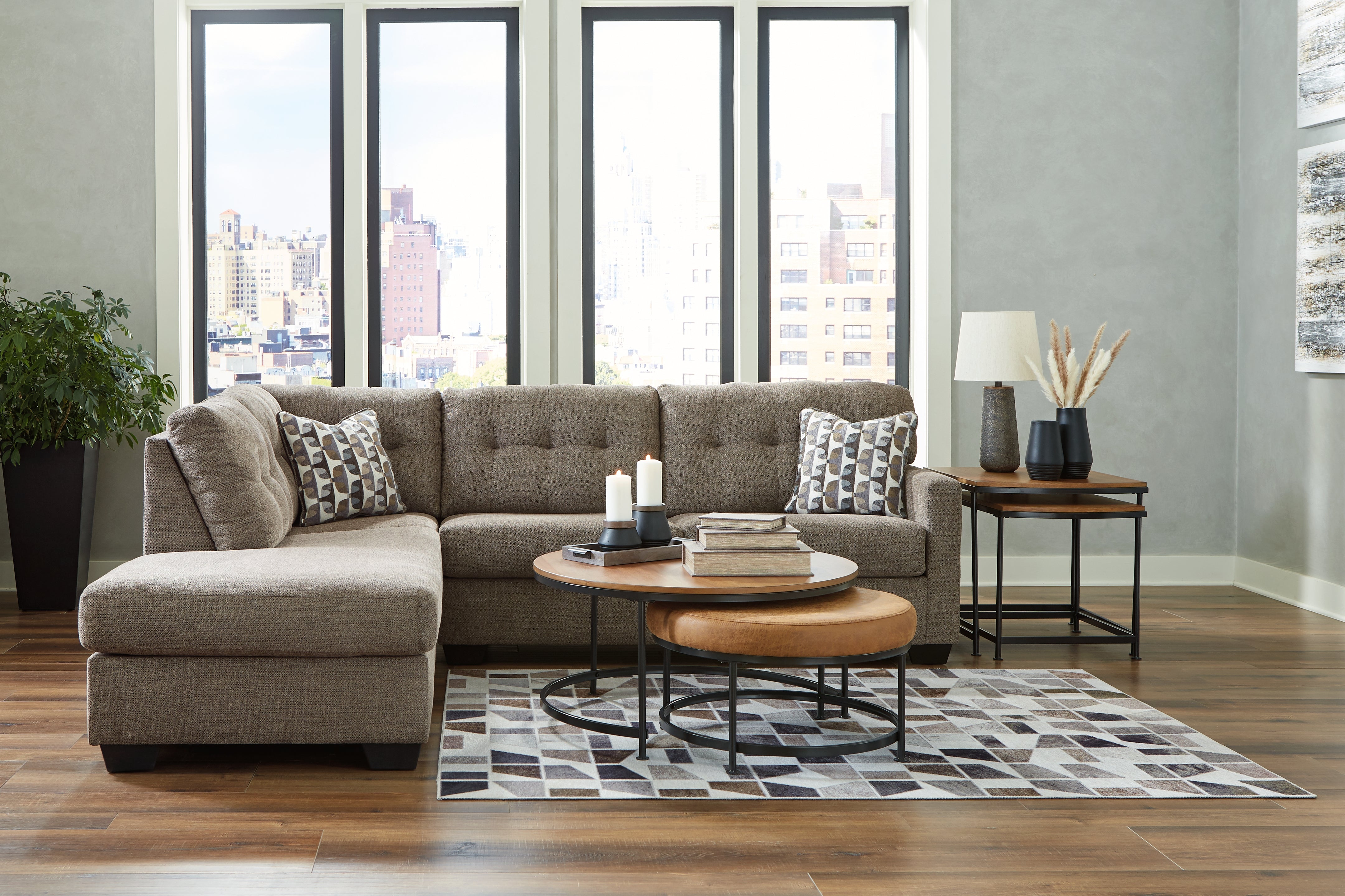 Furniture City Laplace - Ashley Furniture - Mahoney Sectionals - RAF 2-Piece Sleeper Sectional with Chaise / Pebble - 31005S1