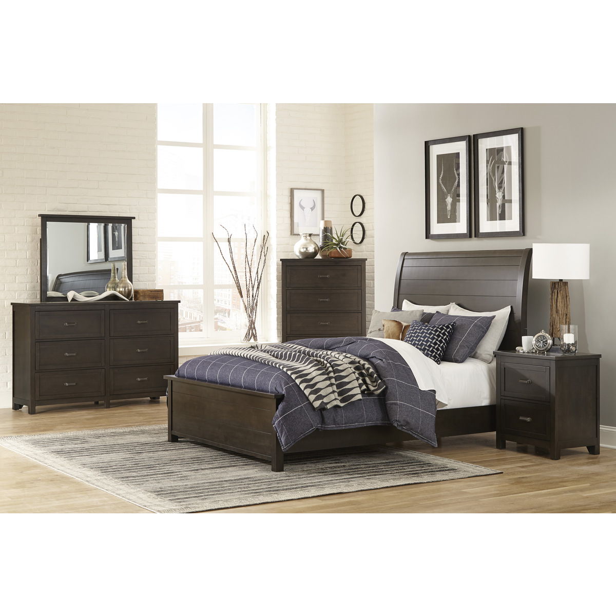 Hebron - Nightstand - Cherry