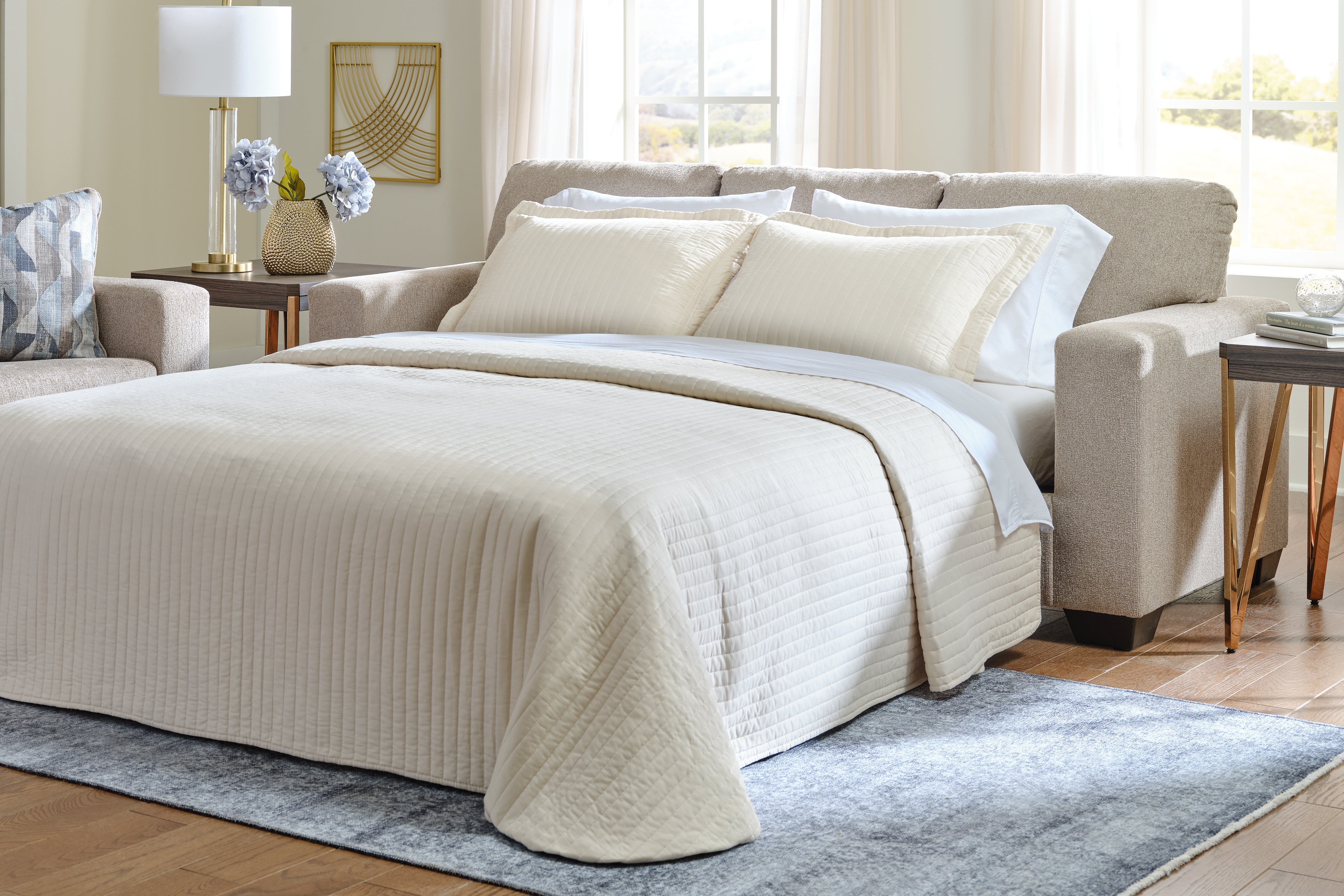 DeltonaLiving Room