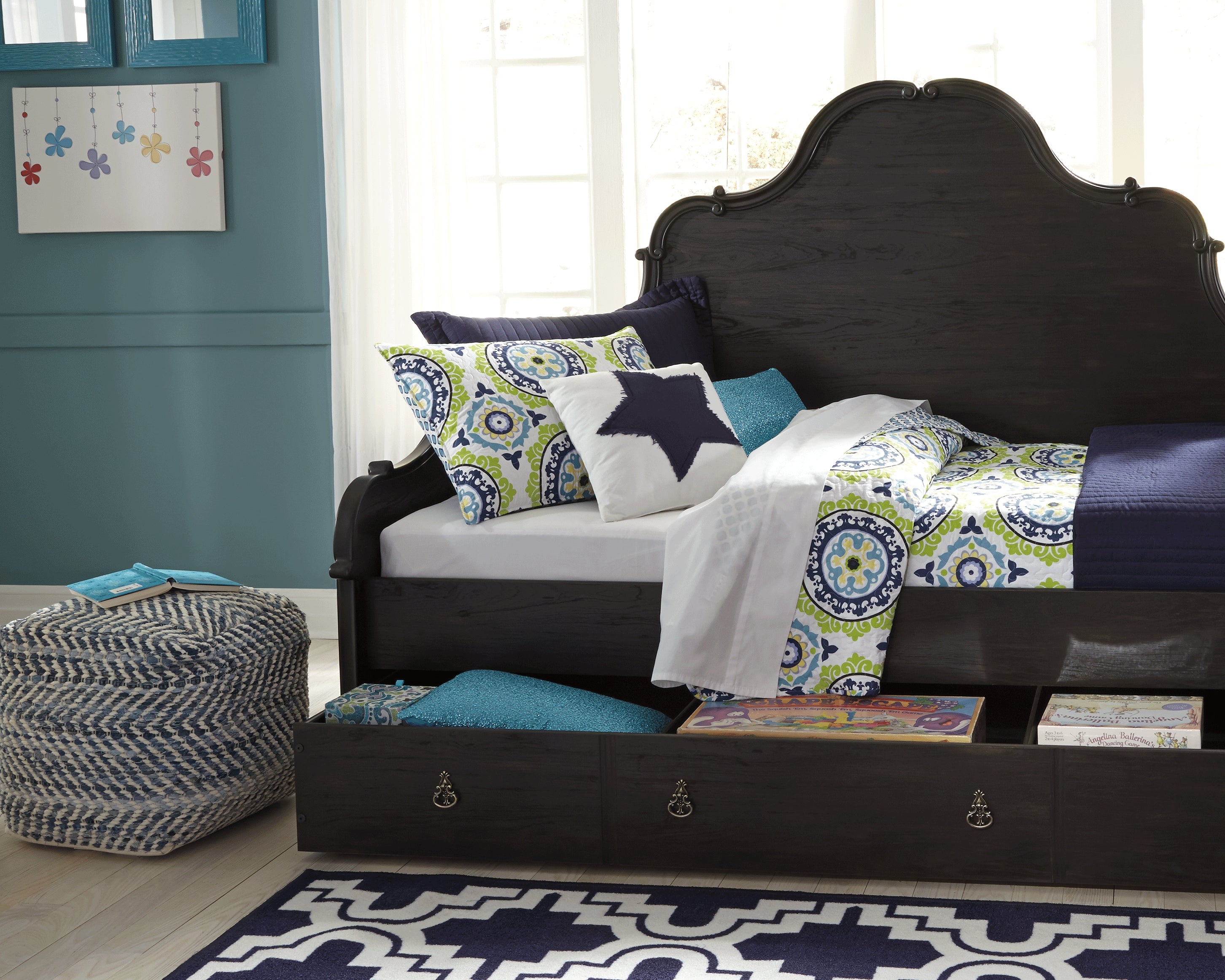 Furniture City Laplace - Ashley Furniture - Chevron Pouf - Pouf / Blue - A1000445