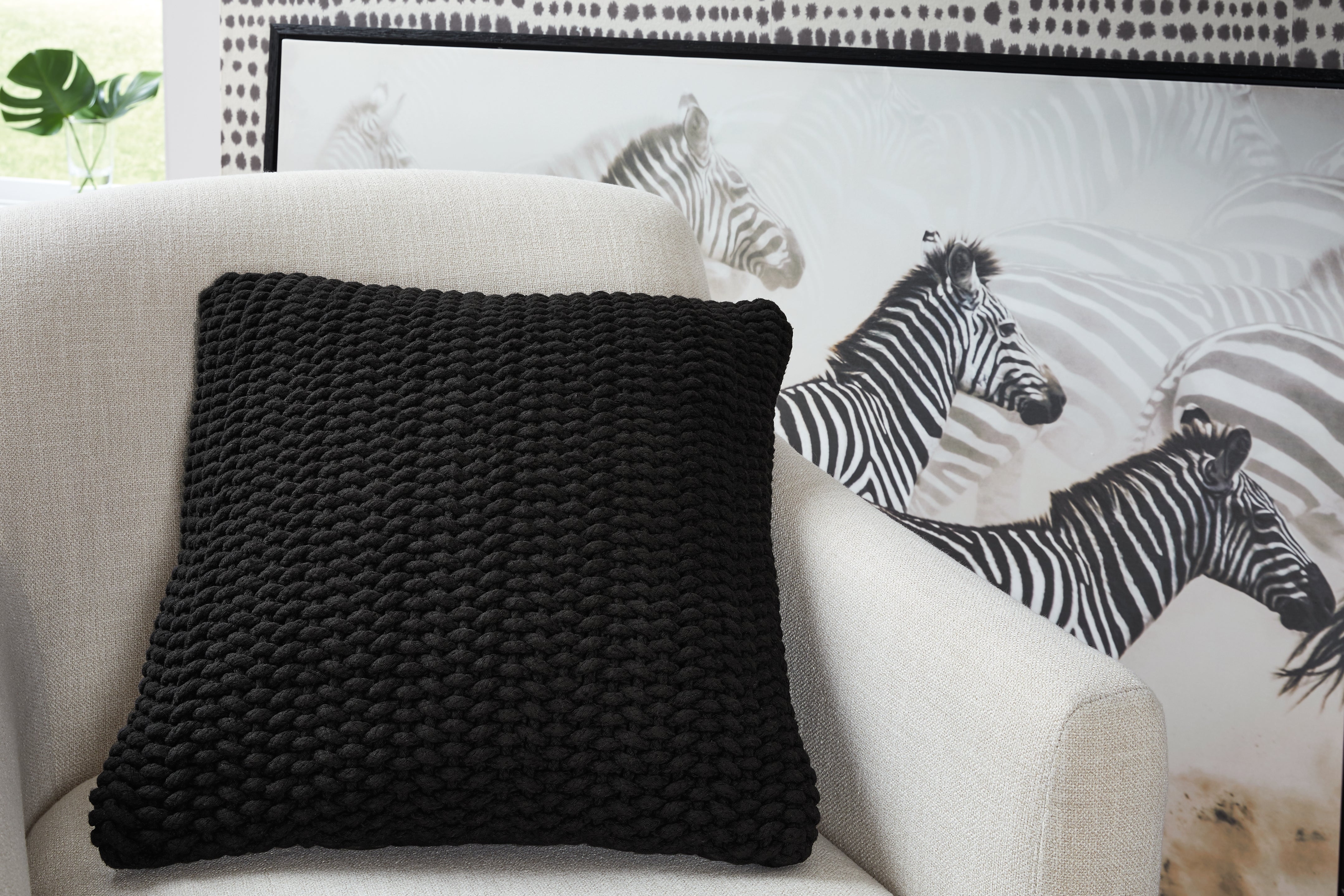 Furniture City Laplace - Ashley Furniture - Renemore Pillows - Pillow (4/CS) / Black - A1000475