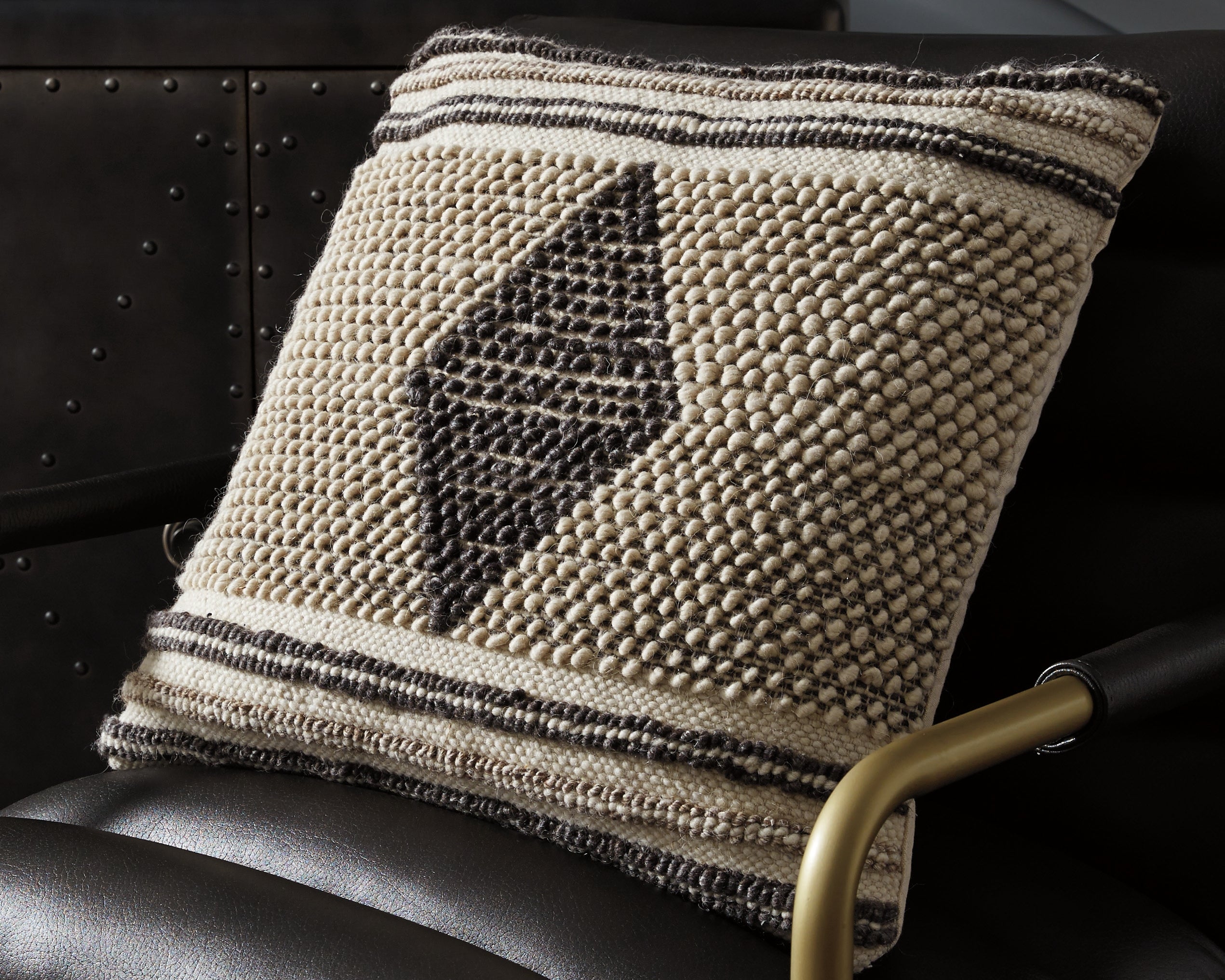 Furniture City Laplace - Ashley Furniture - Ricker Pillows - Pillow (4/CS) / Gray/Cream - A1000804