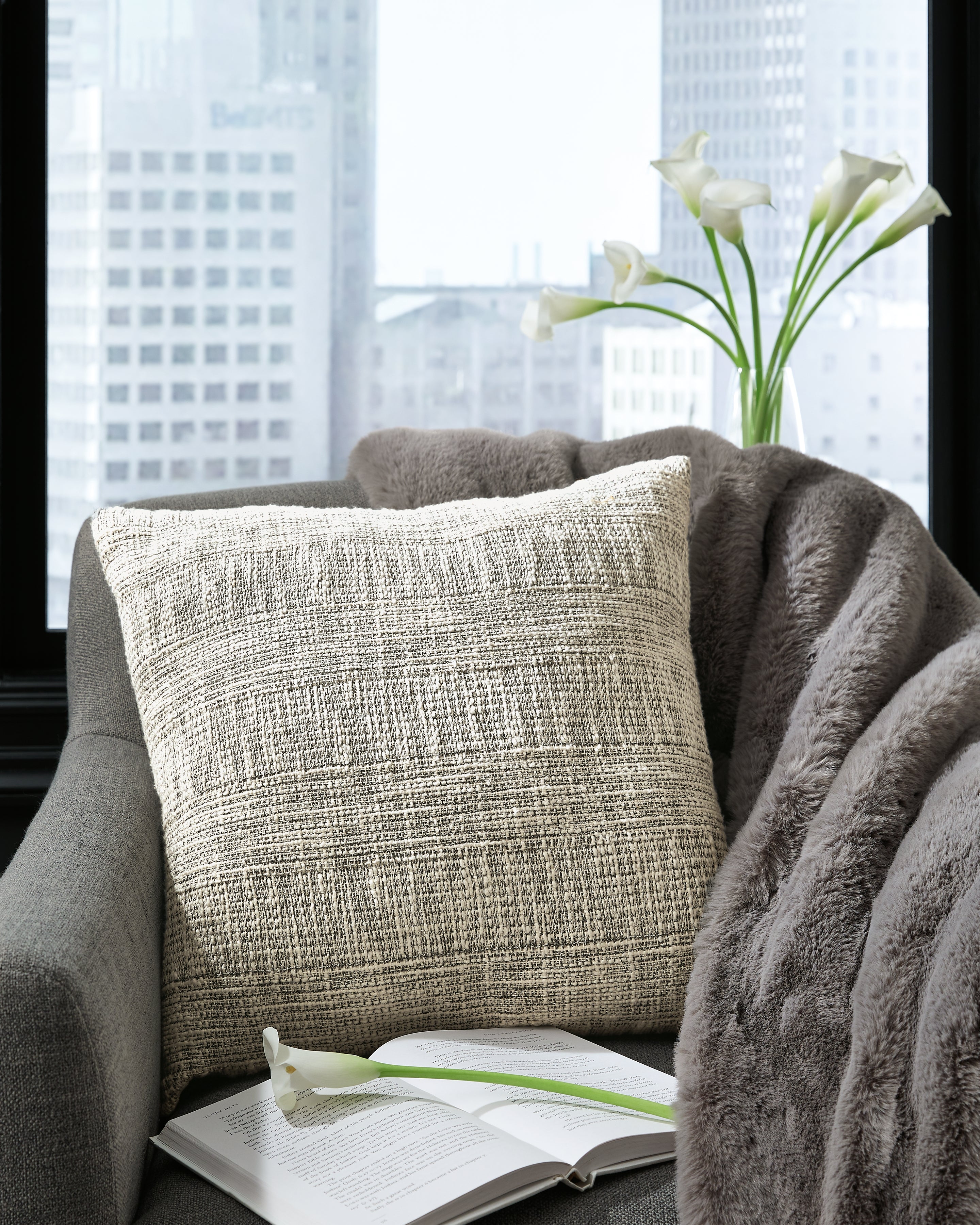 Furniture City Laplace - Ashley Furniture - Carddon Pillows - Pillow (4/CS) / Black/White - A1000960