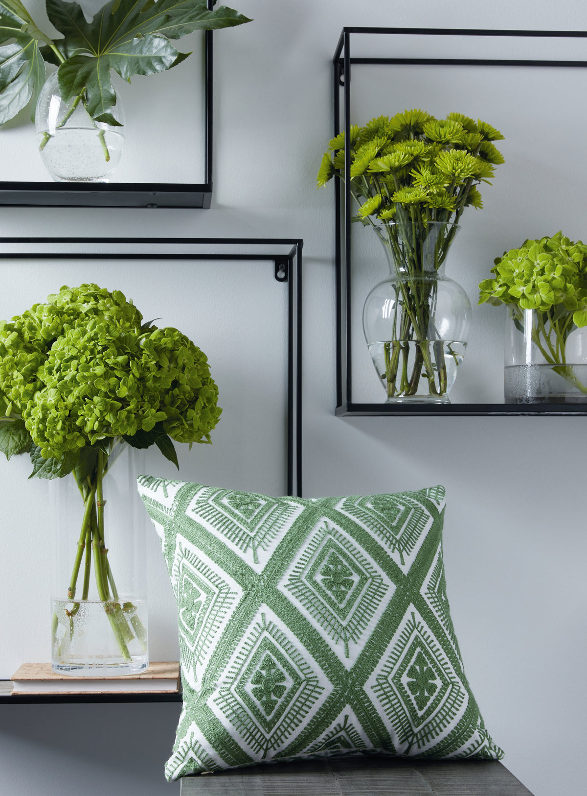 Furniture City Laplace - Ashley Furniture - Bellvale Pillows - Pillow (4/CS) / Green/White - A1001028
