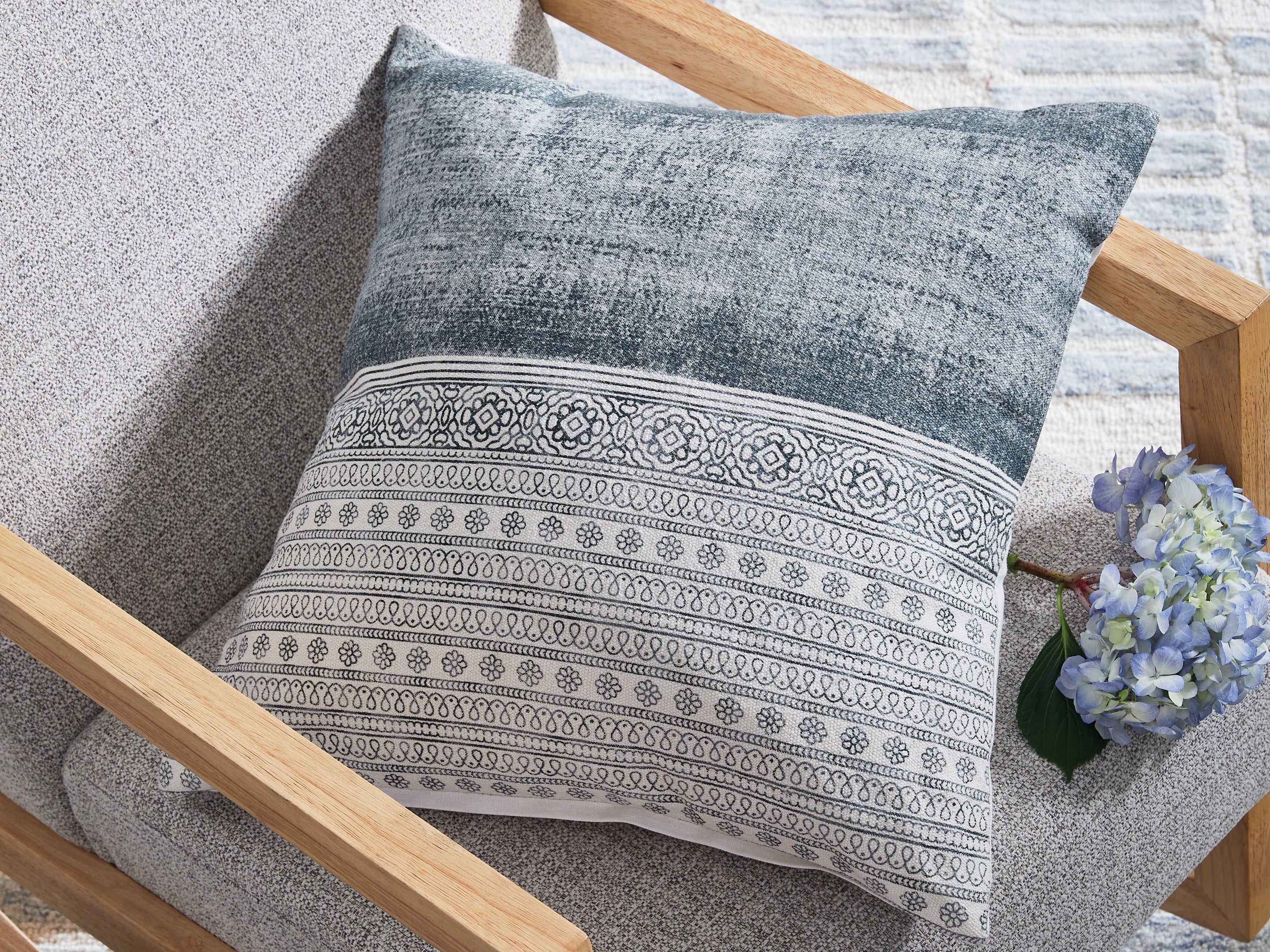Furniture City Laplace - Ashley Furniture - Harperville Pillows - Pillow (4/CS) - A1001127