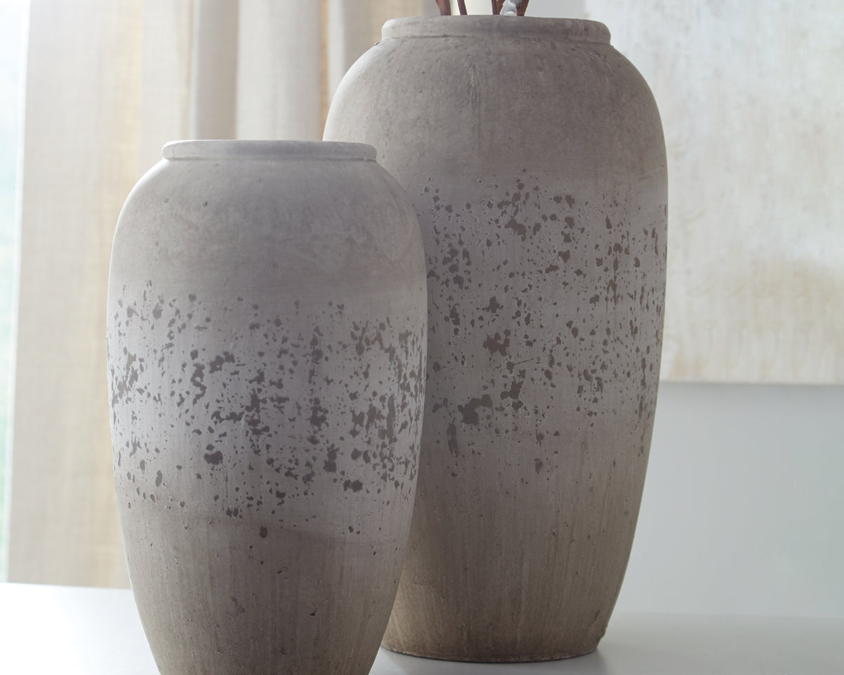Furniture City Laplace - Ashley Furniture - Dimitra Vase - Vase Set (Set of 2) / Brown/Cream - A2000110