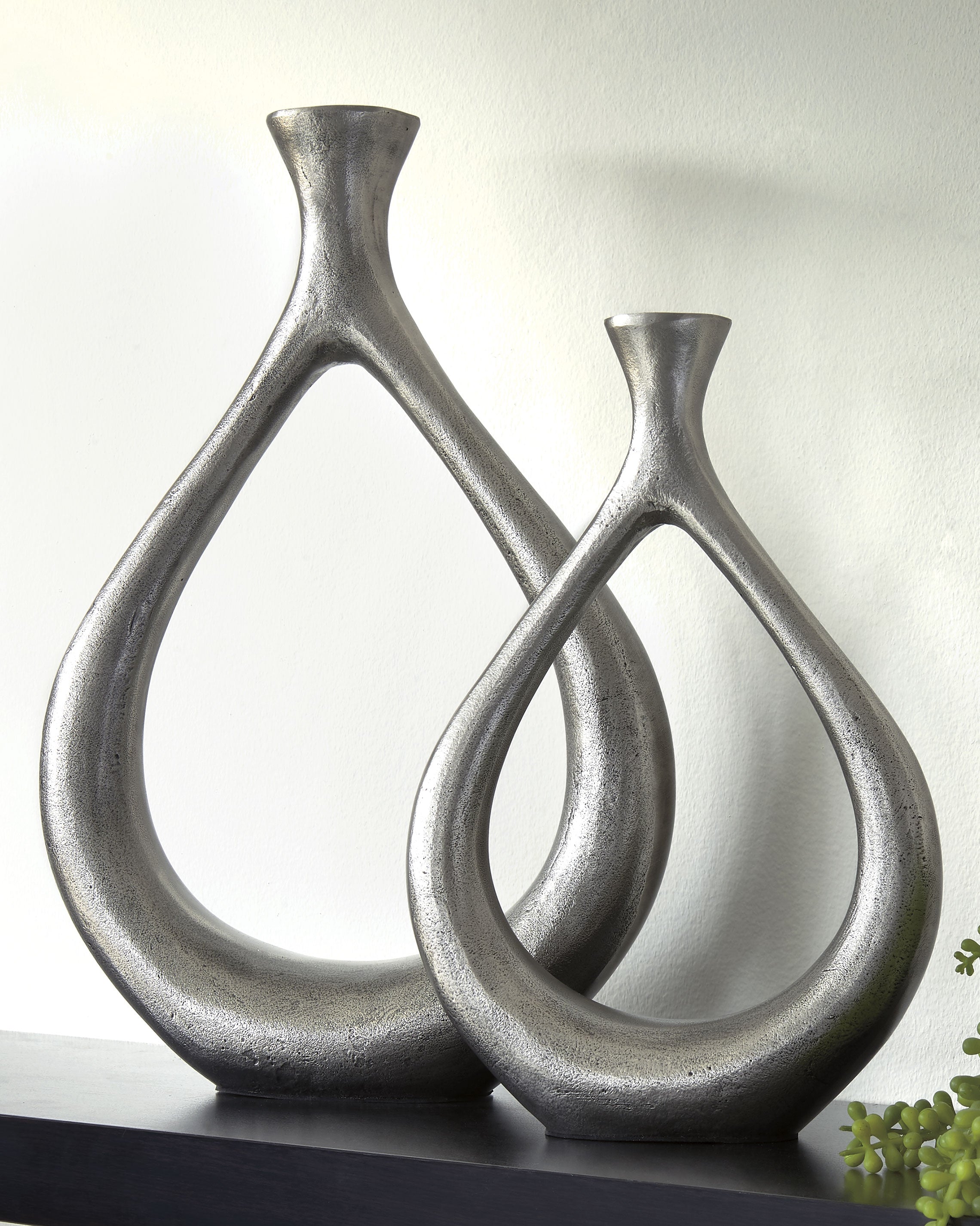 Furniture City Laplace - Ashley Furniture - Dimaia Vase - Vase (Set of 2) (2/CS) / Antique Silver Finish - A2000348
