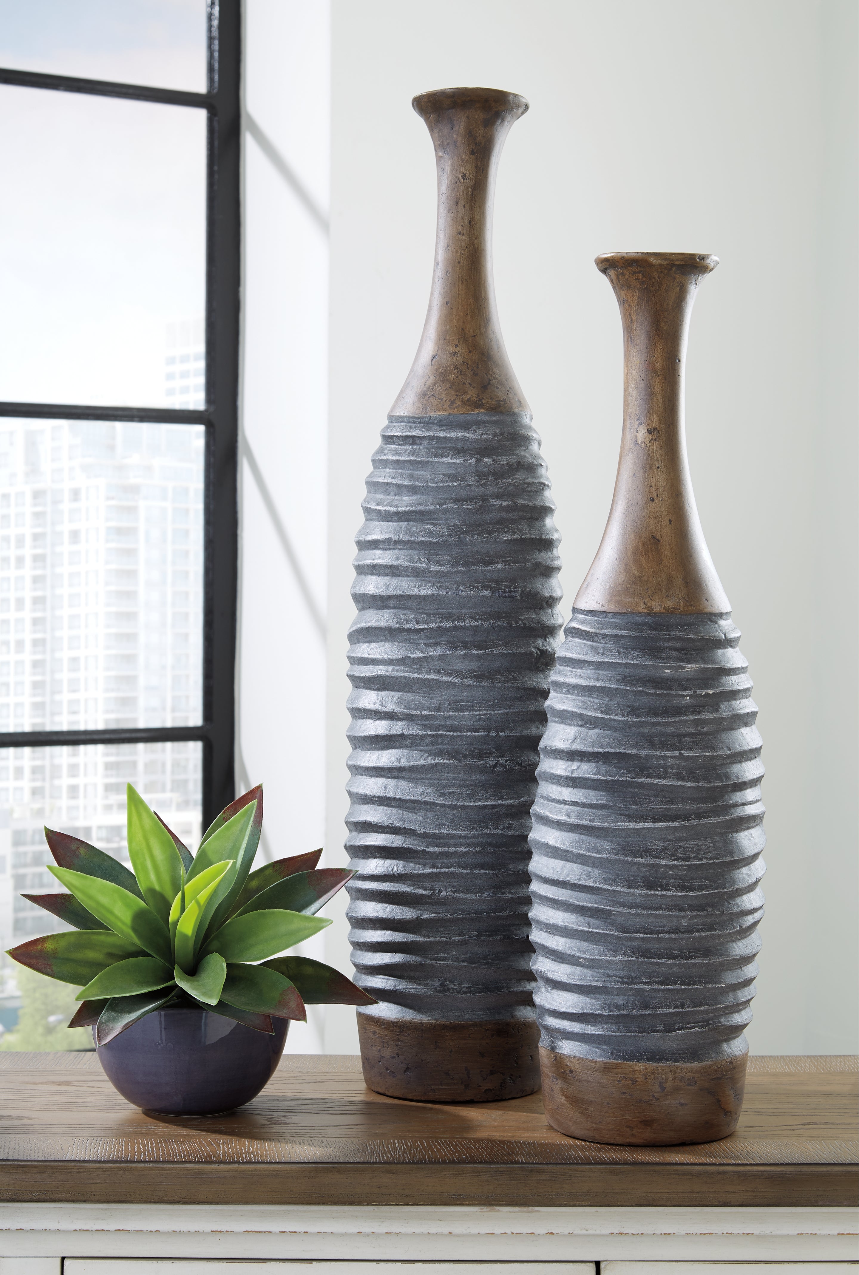 Furniture City Laplace - Ashley Furniture - Blayze Vase - Vase Set (Set of 2) / Antique Gray/Brown - A2000388
