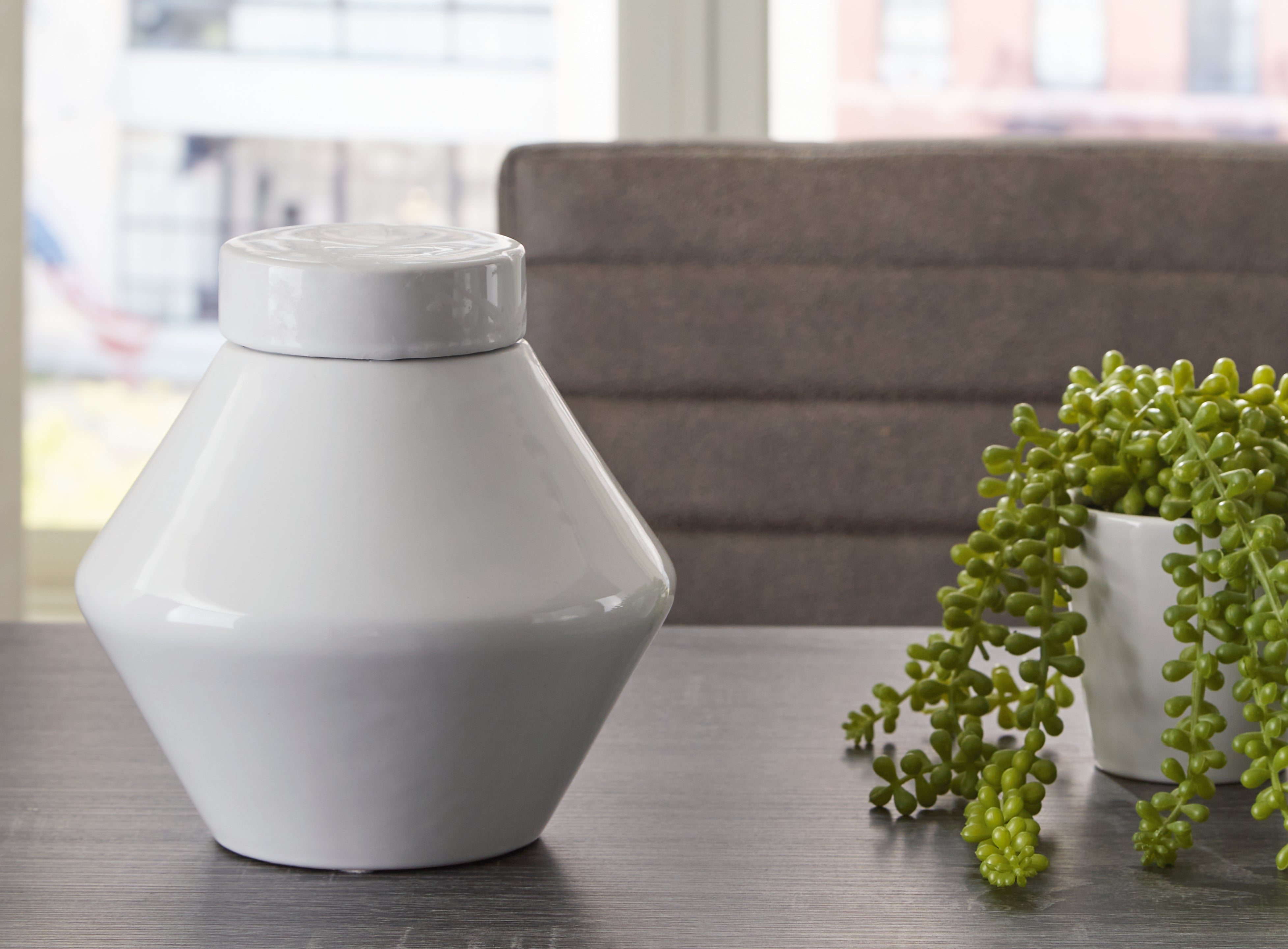 Furniture City Laplace - Ashley Furniture - Domina Jar - Jar / White - A2000485J