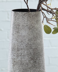 Furniture City Laplace - Ashley Furniture - Fynn Vase - Vase / Antique White - A2000517