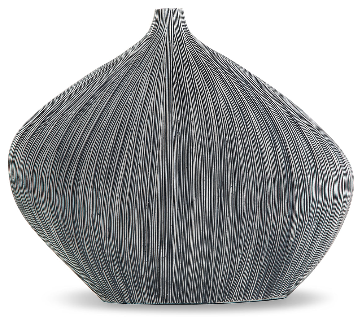 Furniture City Laplace - Ashley Furniture - Donya Vase - Vase - A2000547