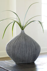 Furniture City Laplace - Ashley Furniture - Donya Vase - Vase - A2000547