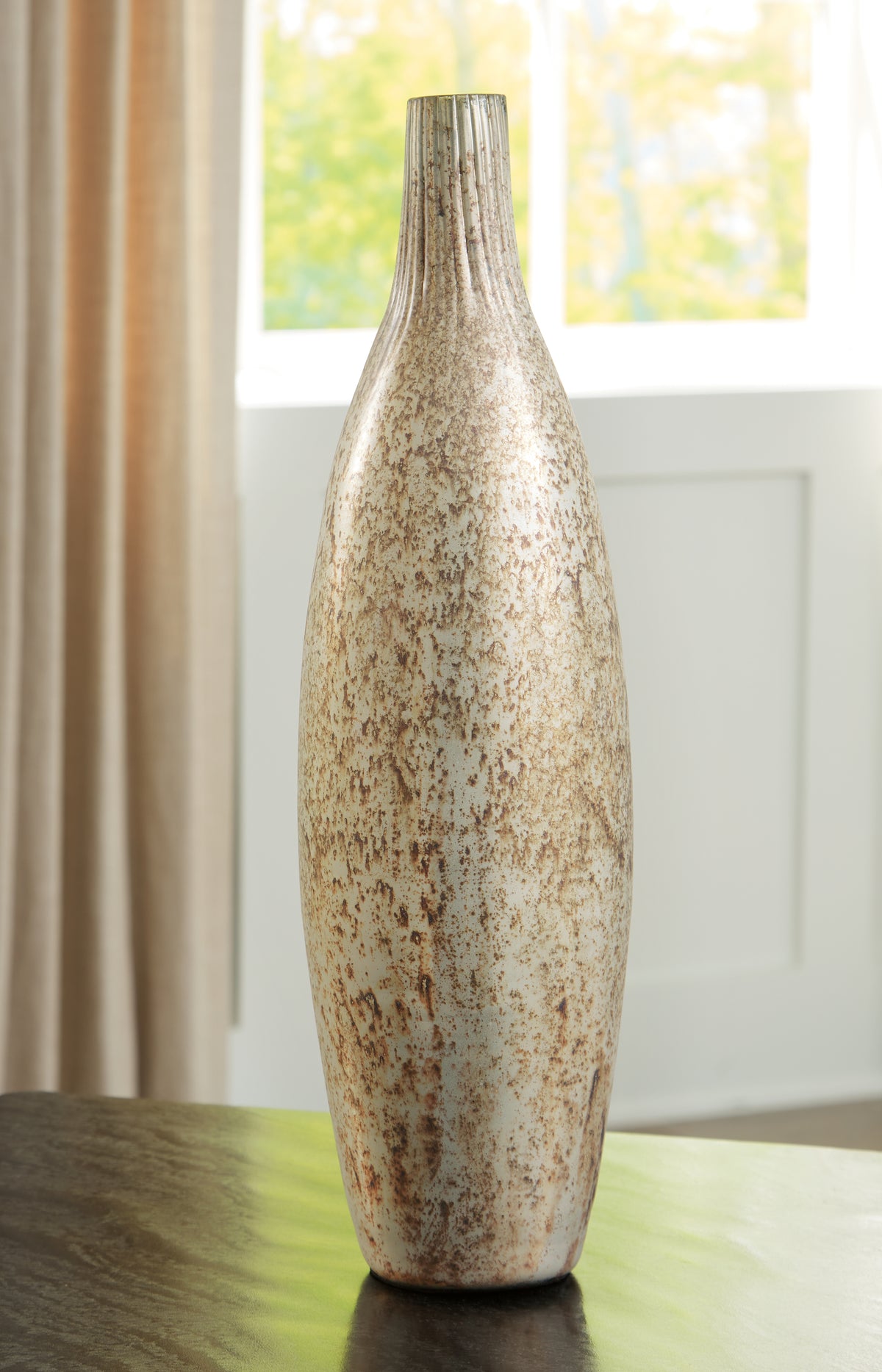 Furniture City Laplace - Ashley Furniture - Plawite Vase - Vase - A2000639