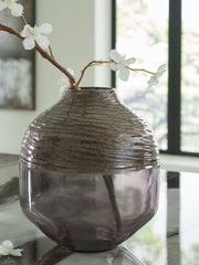 Furniture City Laplace - Ashley Furniture - Harpwick Vase - Vase - A2000725