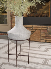 Furniture City Laplace - Ashley Furniture - Estonbank Vase - Vase - A2000747