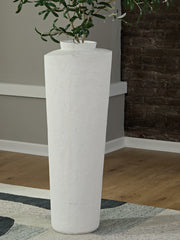 Furniture City Laplace - Ashley Furniture - Flurinworth Vase - Vase - A2000769