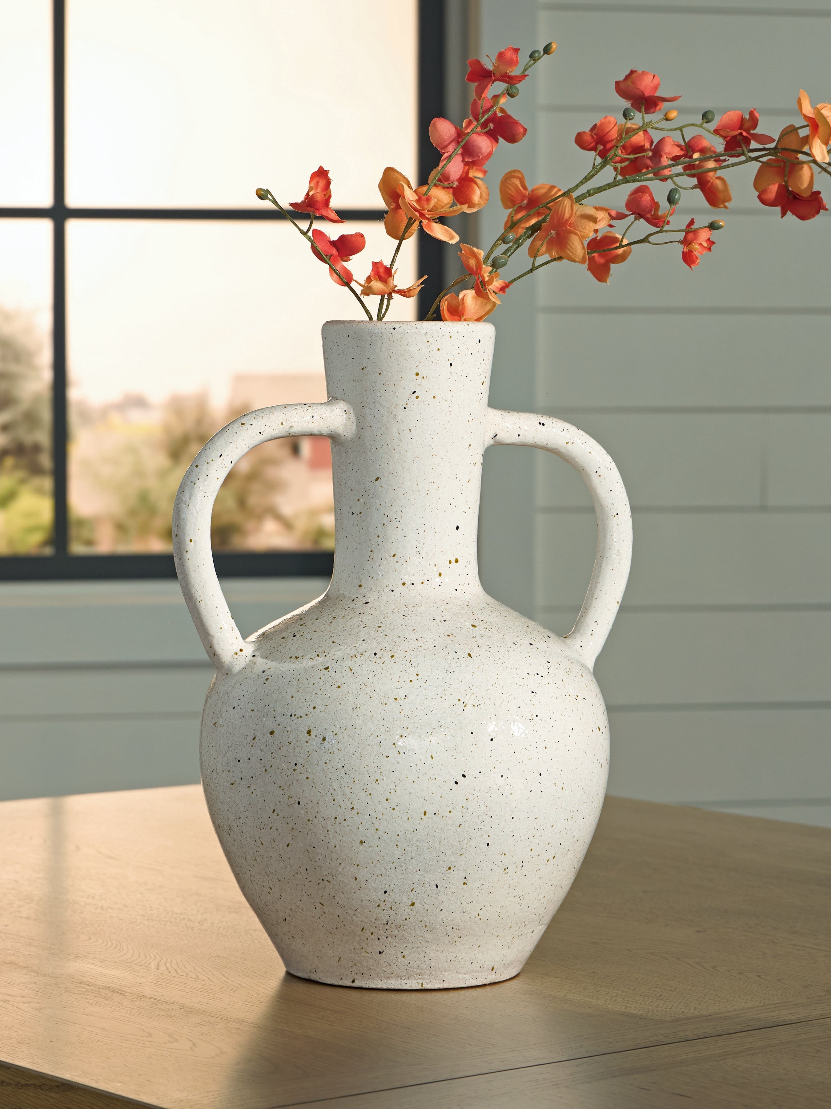 Furniture City Laplace - Ashley Furniture - Dallinworth Vase - Vase - A2000832