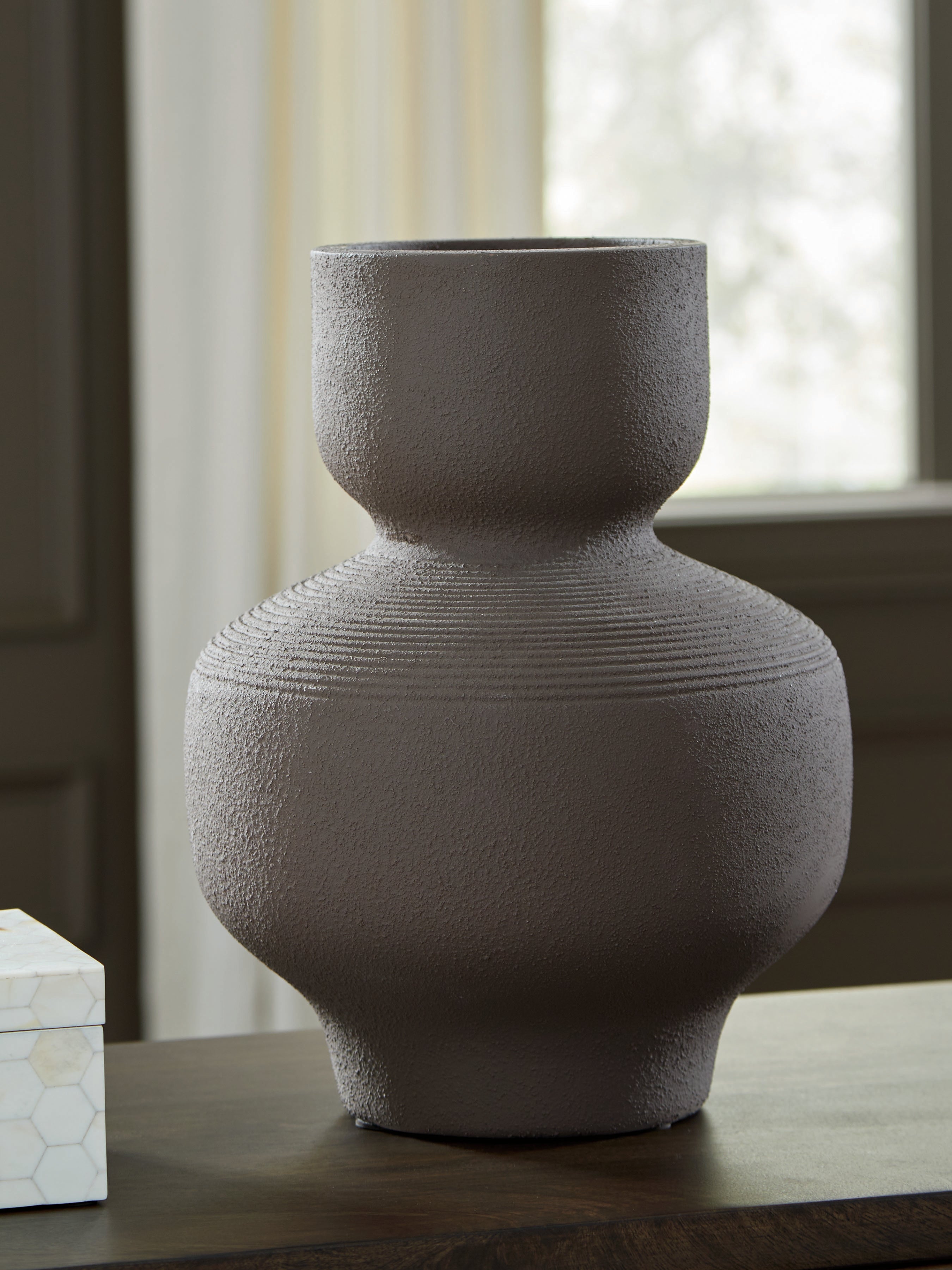 Furniture City Laplace - Ashley Furniture - Dalsen Vase - Vase - A2000872