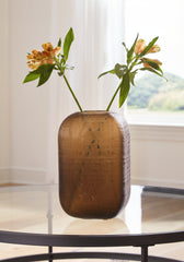 Furniture City Laplace - Ashley Furniture - Capard Vase - Vase - A2900004