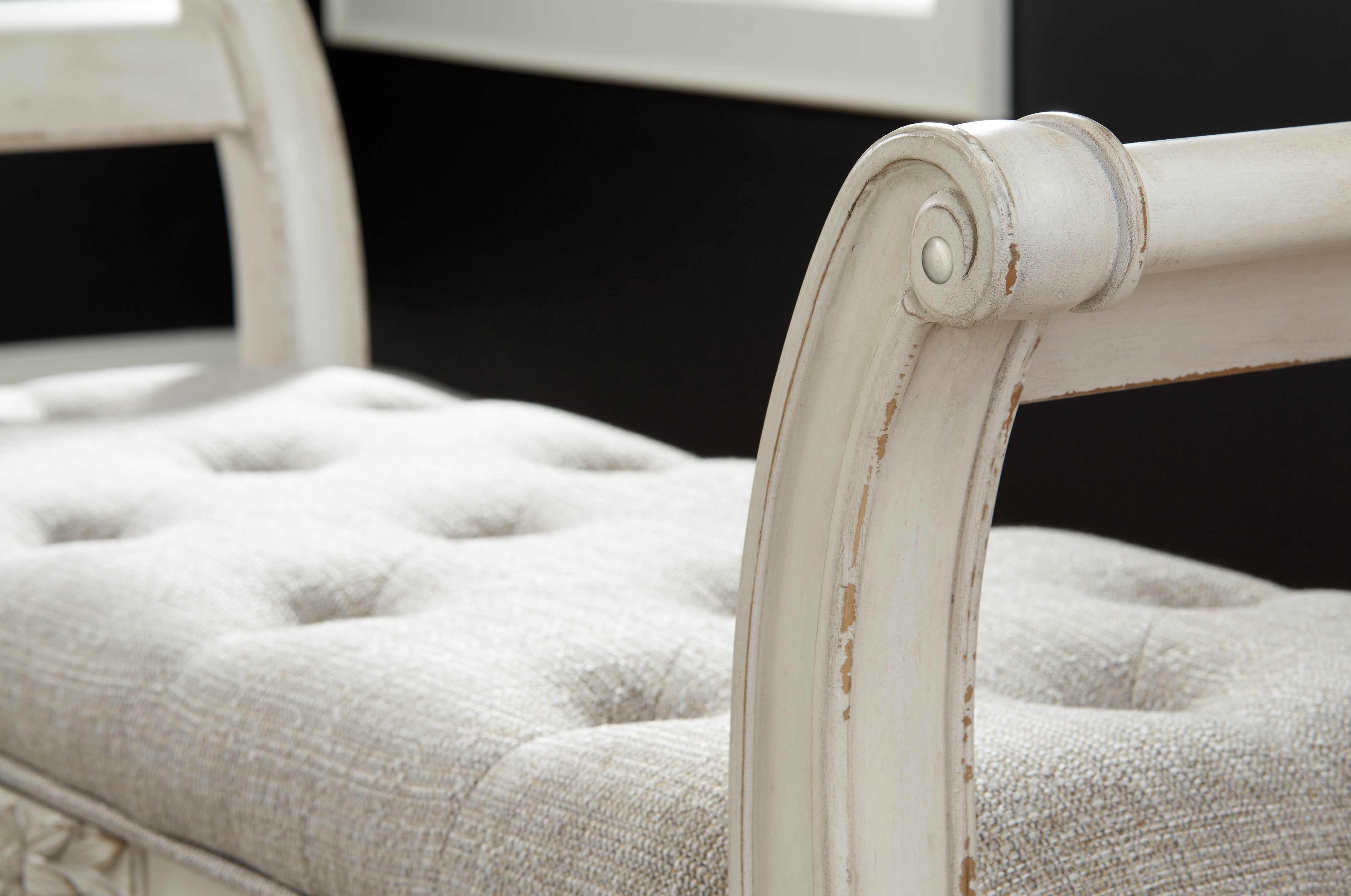 Furniture City Laplace - Ashley Furniture - Realyn Accent Bench - Accent Bench / Antique White / 46"W x 16"D x 26"H - A3000157