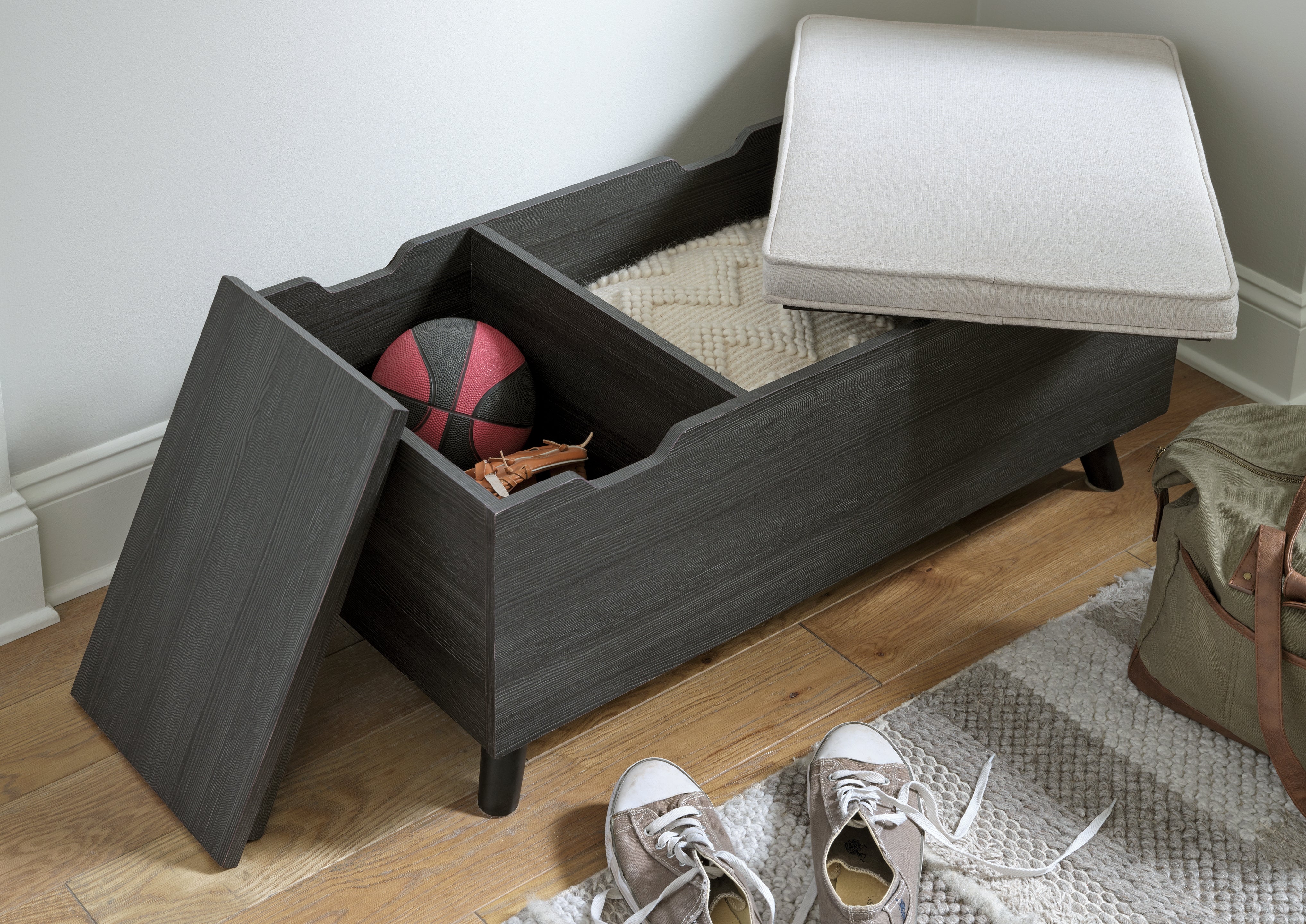 Furniture City Laplace - Ashley Furniture - Yarlow Storage Bench - Storage Bench - A3000321