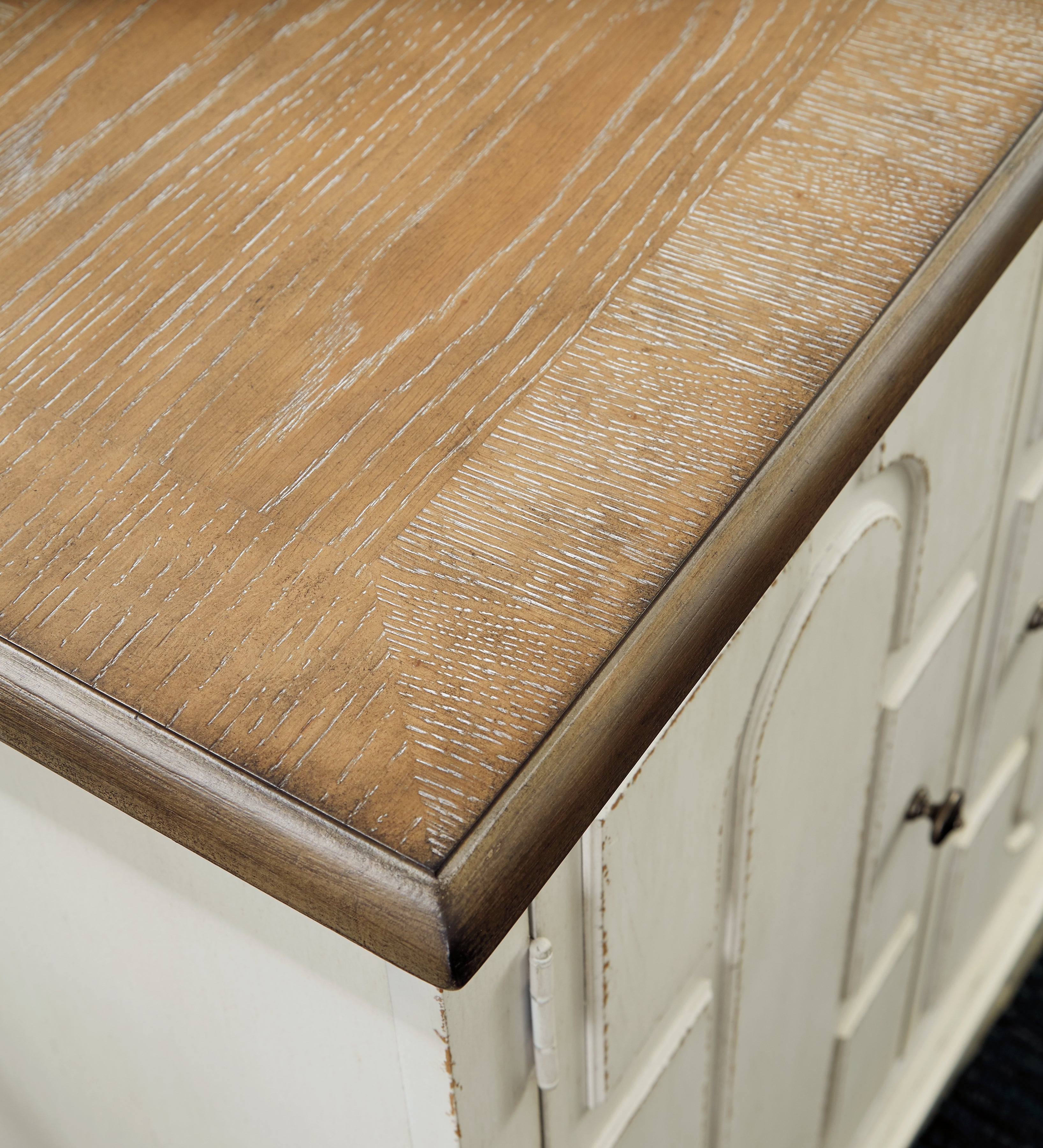 Furniture City Laplace - Ashley Furniture - Roranville Accent Cabinet - Accent Cabinet - A4000268