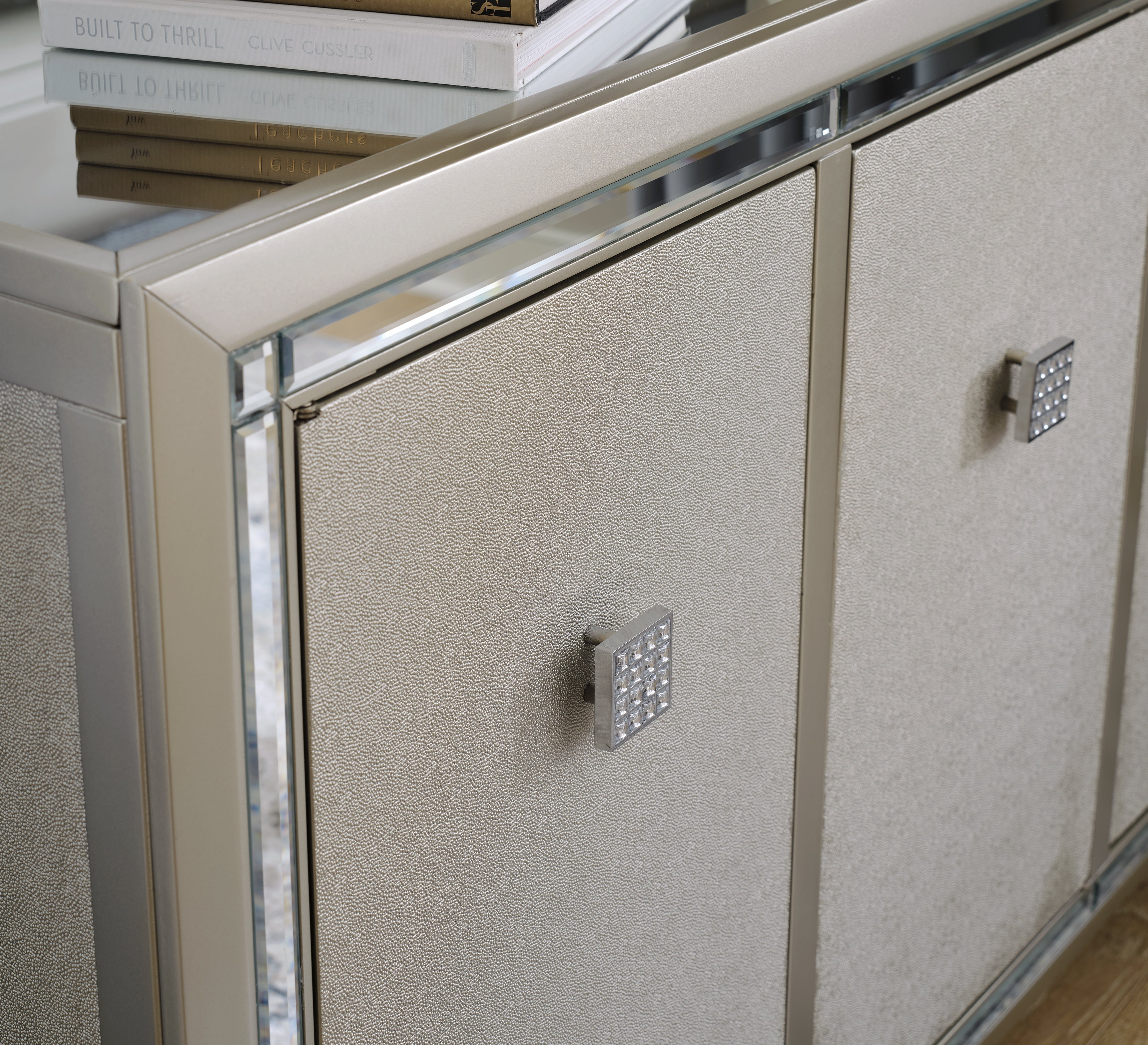 Furniture City Laplace - Ashley Furniture - Chaseton Accent Cabinet - Accent Cabinet / Champagne - A4000335