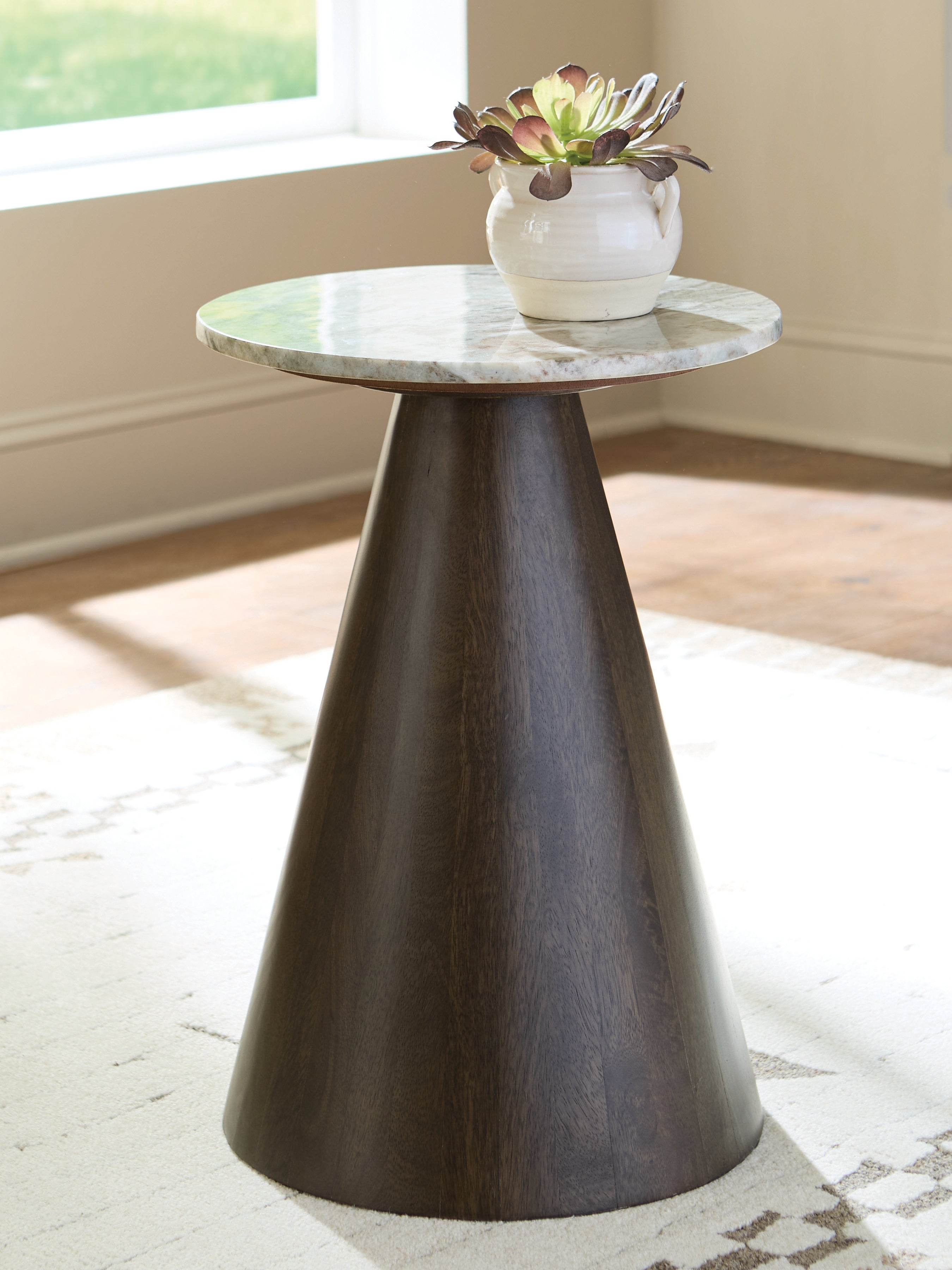 Furniture City Laplace - Ashley Furniture - Waltnor Accent Table - Accent Table - A4000720