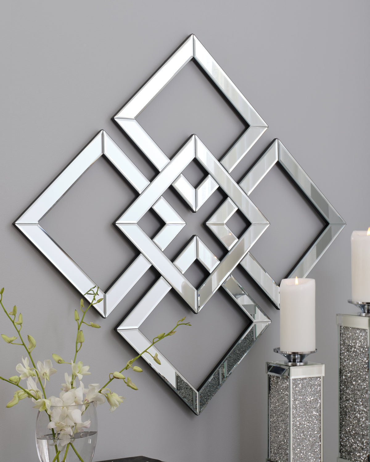 Furniture City Laplace - Ashley Furniture - Quinnley Mirror - Accent Mirror / Mirror - A8010207