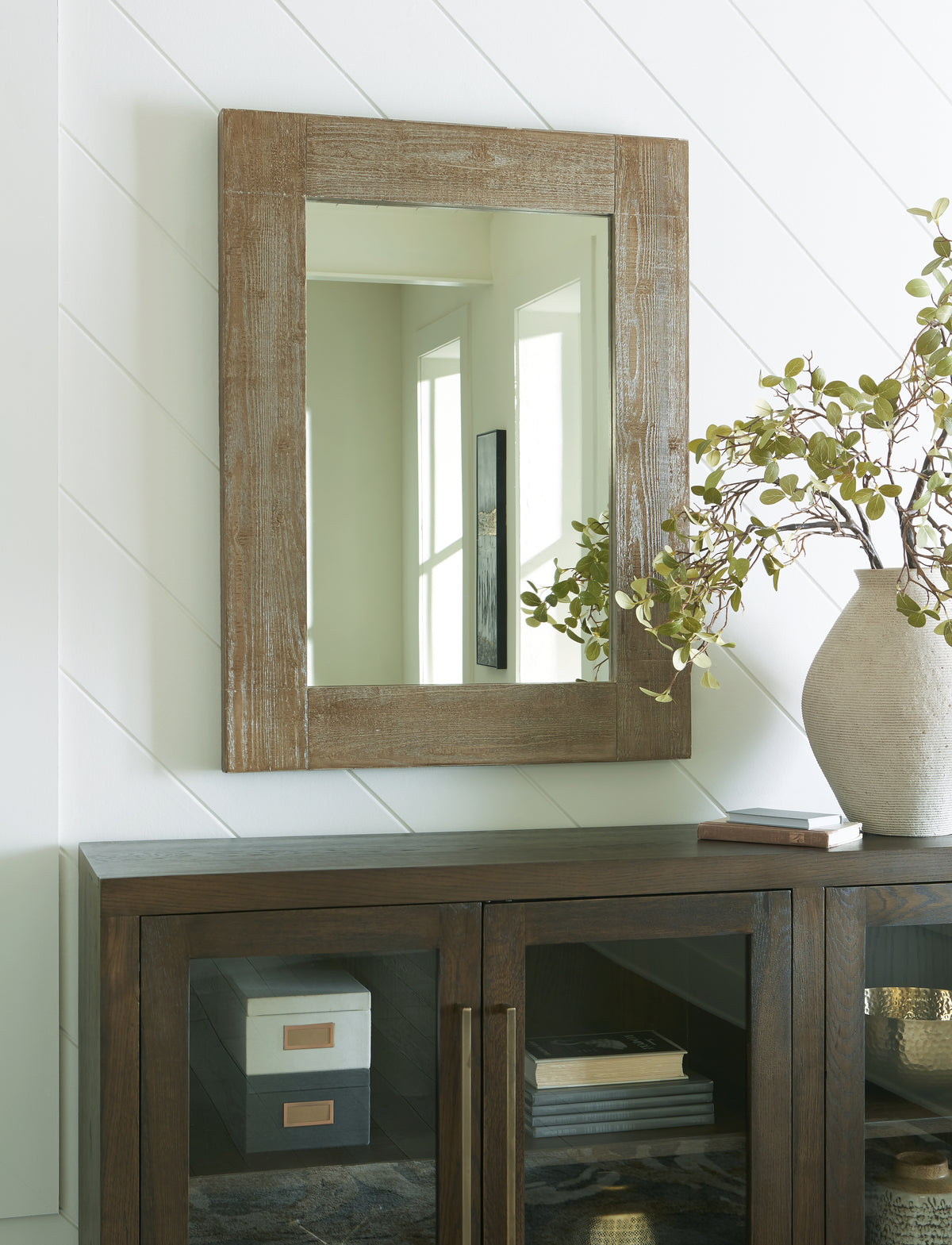 Furniture City Laplace - Ashley Furniture - Waltleigh Mirror - Accent Mirror / Distressed Brown - A8010277