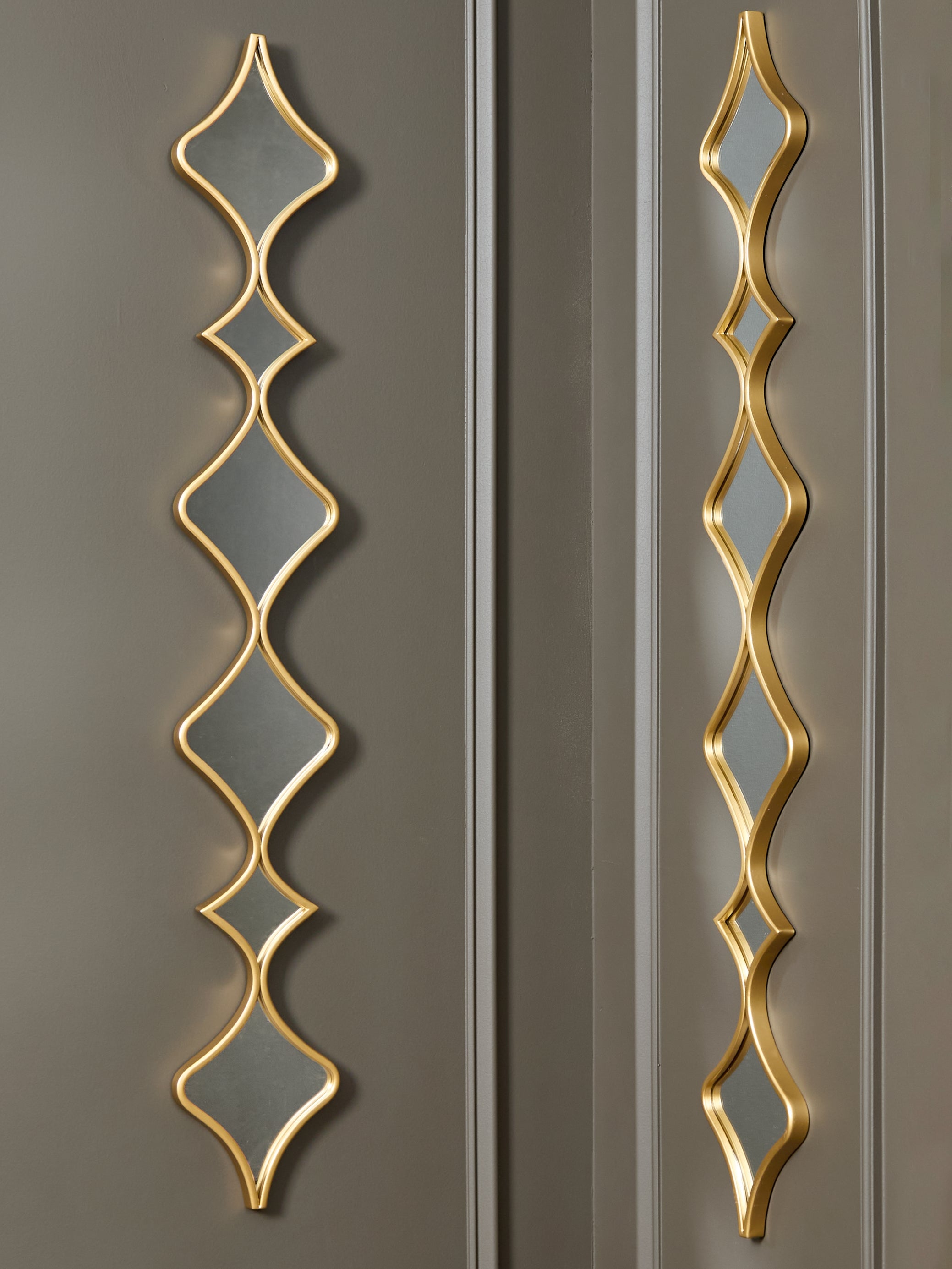 Furniture City Laplace - Ashley Furniture - Harriswood Mirror - Accent Mirror Set (Set of 2) - A8010354