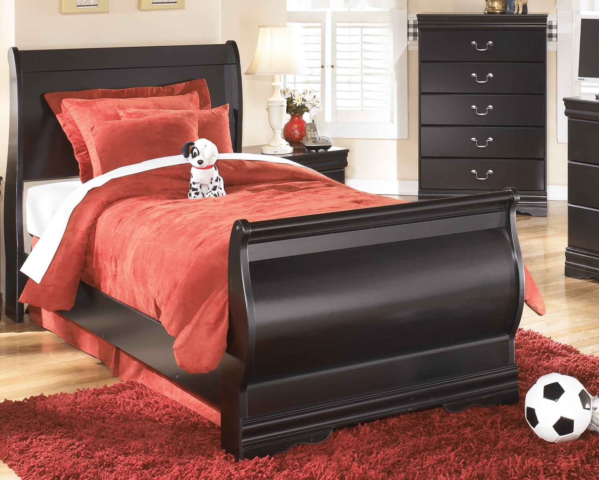 Furniture City Laplace - Ashley Furniture - Huey Vineyard Bedroom - Twin Sleigh Bed / Black - B128B5