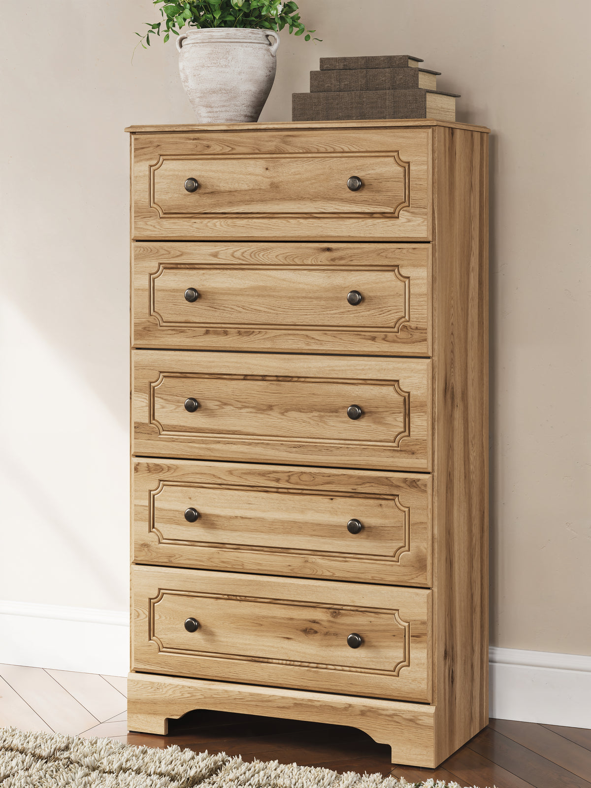 Furniture City Laplace - Ashley Furniture - Aleaport Bedroom - Five Drawer Chest - PCB1075-46