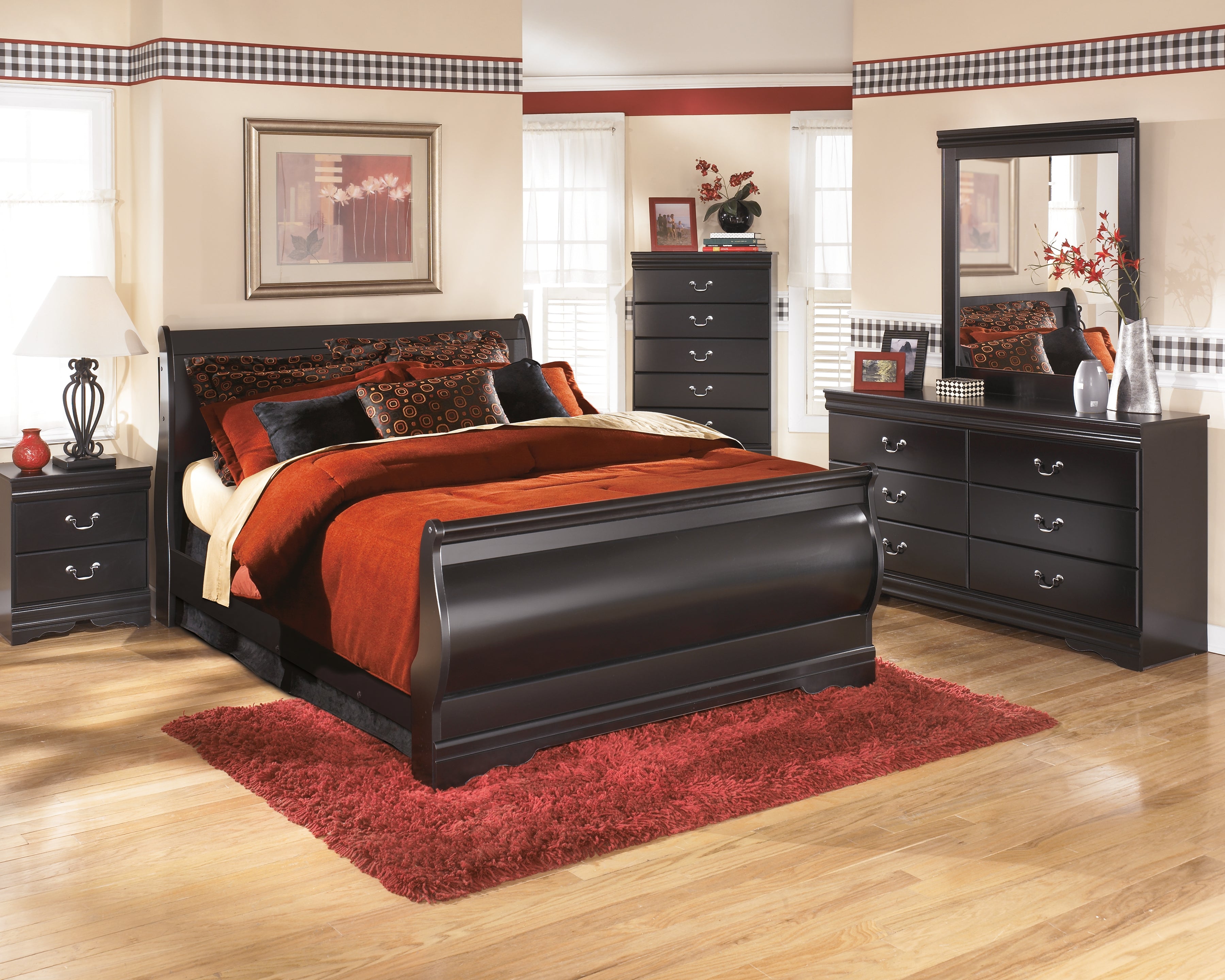 Furniture City Laplace - Ashley Furniture - Huey Vineyard Bedroom - Queen Sleigh Bed / Black - B128B4