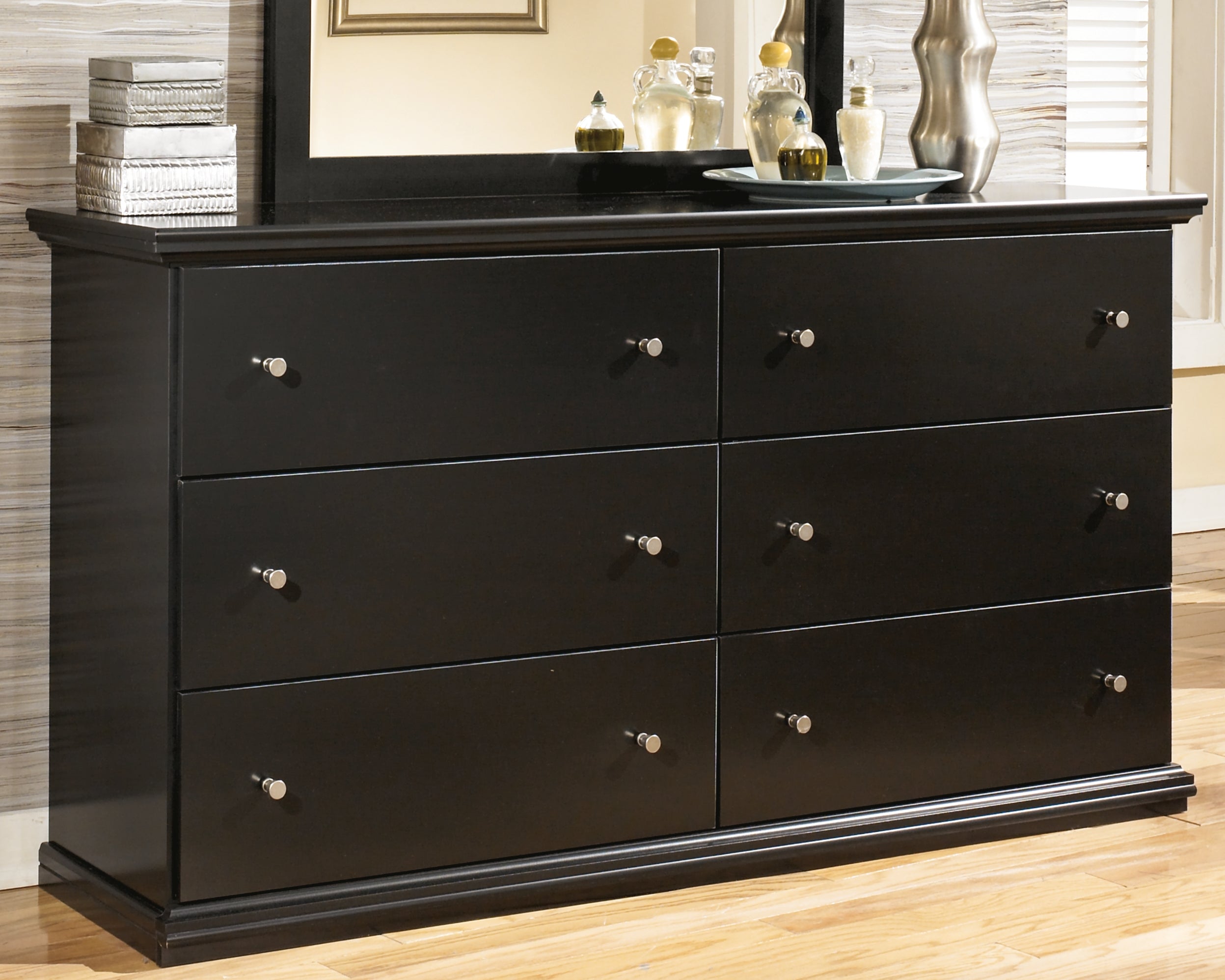 Furniture City Laplace - Ashley Furniture - Maribel Bedroom - Six Drawer Dresser / Black - B138-31
