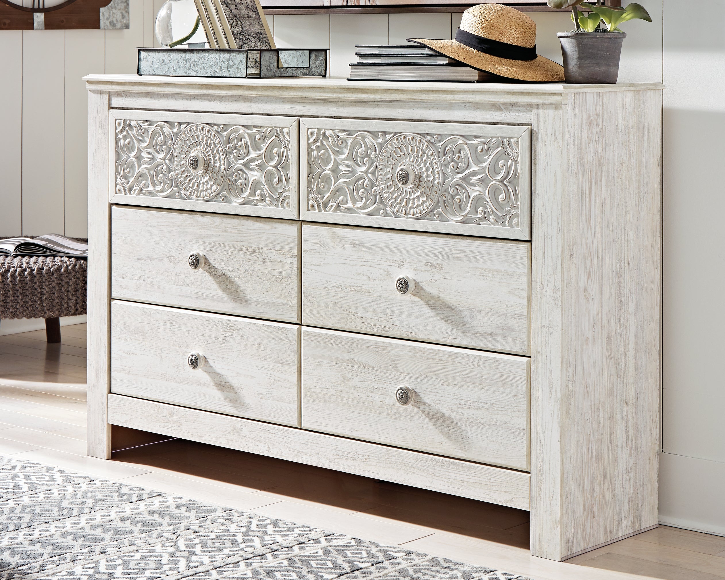 Furniture City Laplace - Ashley Furniture - Paxberry Bedroom - Six Drawer Dresser / Whitewash - B181-31