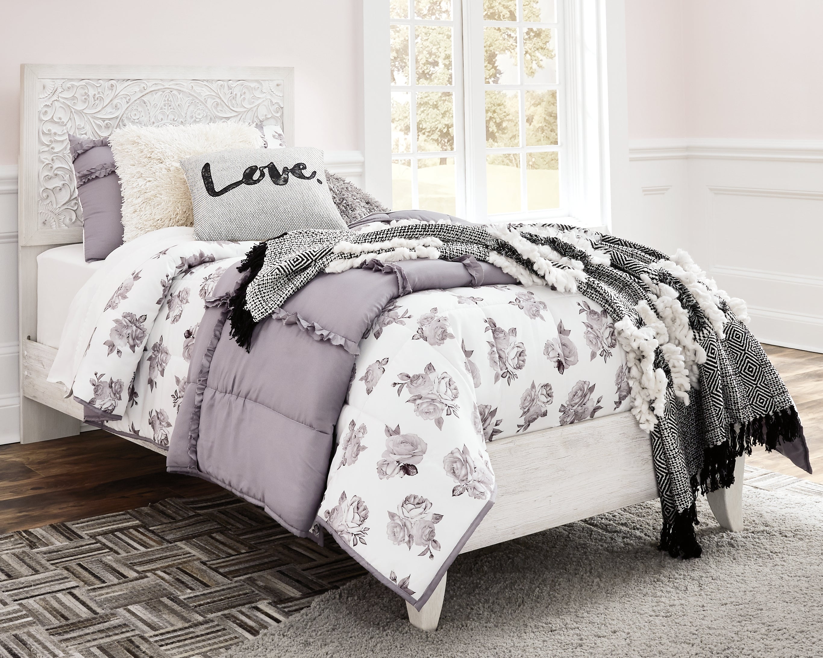 Furniture City Laplace - Ashley Furniture - Paxberry Bedroom - Six Drawer Dresser / Whitewash - B181-31