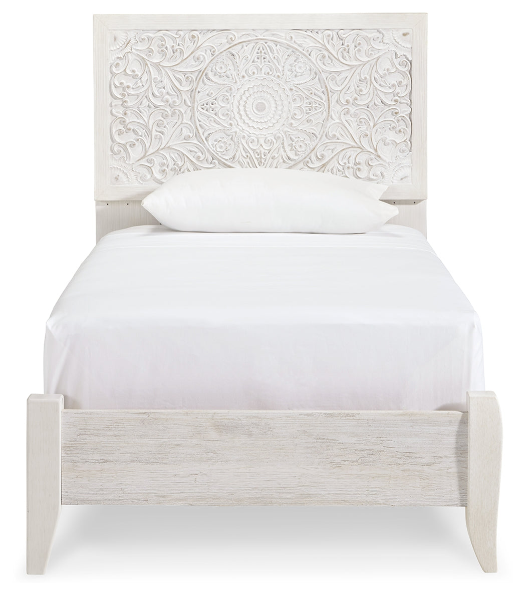 Furniture City Laplace - Ashley Furniture - Paxberry Bedroom - Dresser and Mirror / Whitewash - B181B8