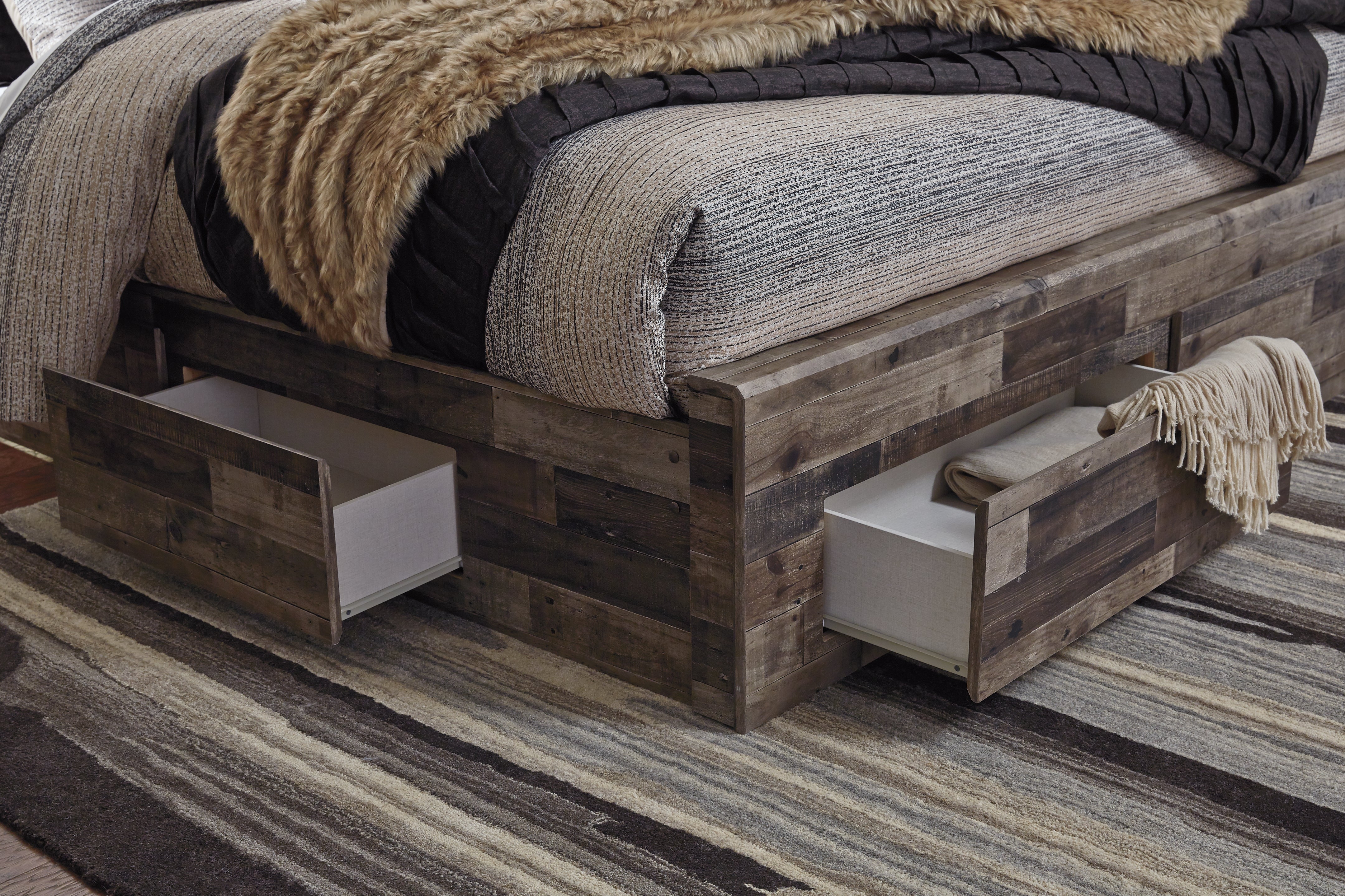 Furniture City Laplace - Ashley Furniture - Derekson Bedroom - Queen Panel Bed with 4 Storage Drawers / Multi Gray - B200B18