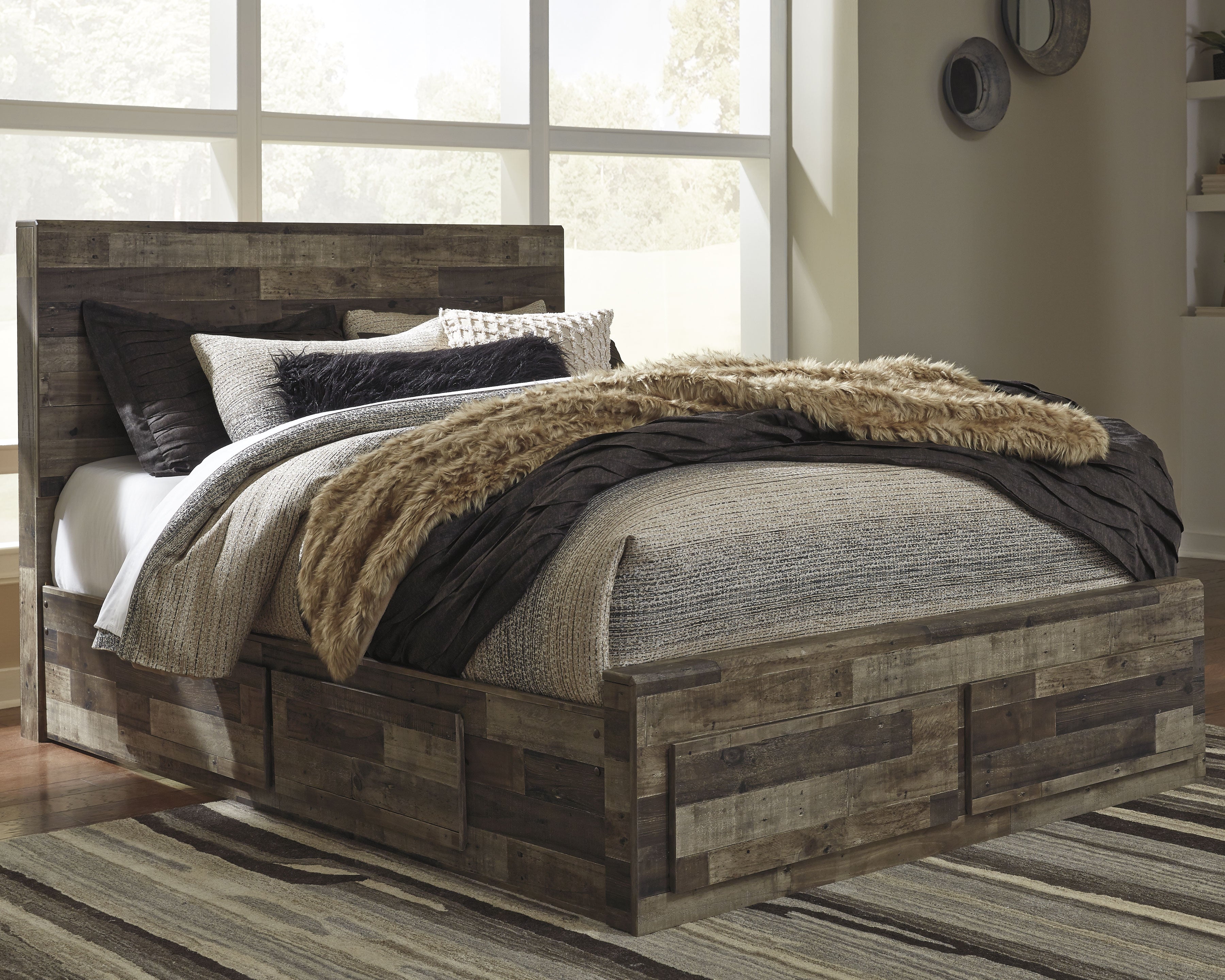 Furniture City Laplace - Ashley Furniture - Derekson Bedroom - Queen Panel Bed with 4 Storage Drawers - B200B18
