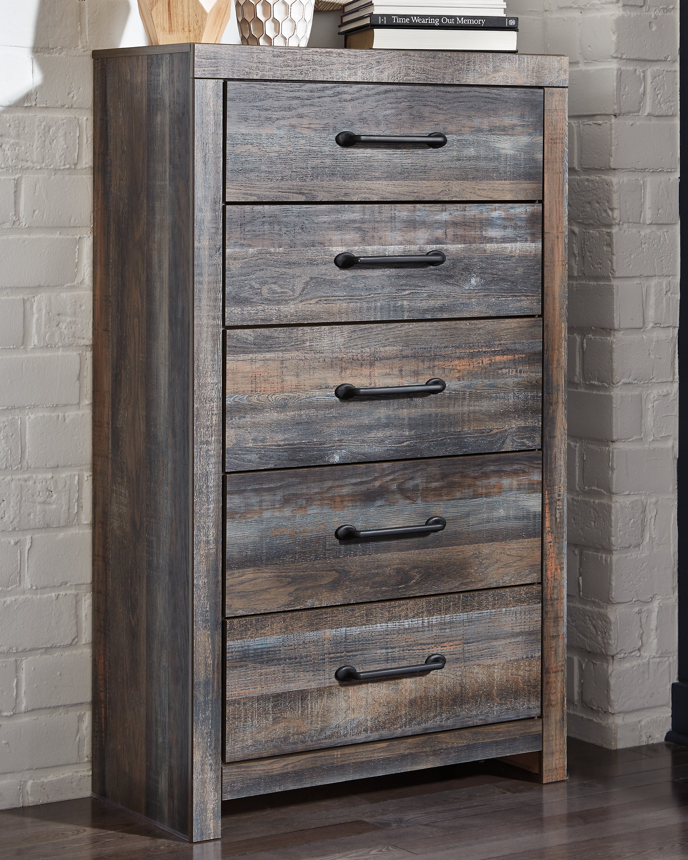 Furniture City Laplace - Ashley Furniture - Drystan Bedroom - Five Drawer Chest / Multi - B211-46